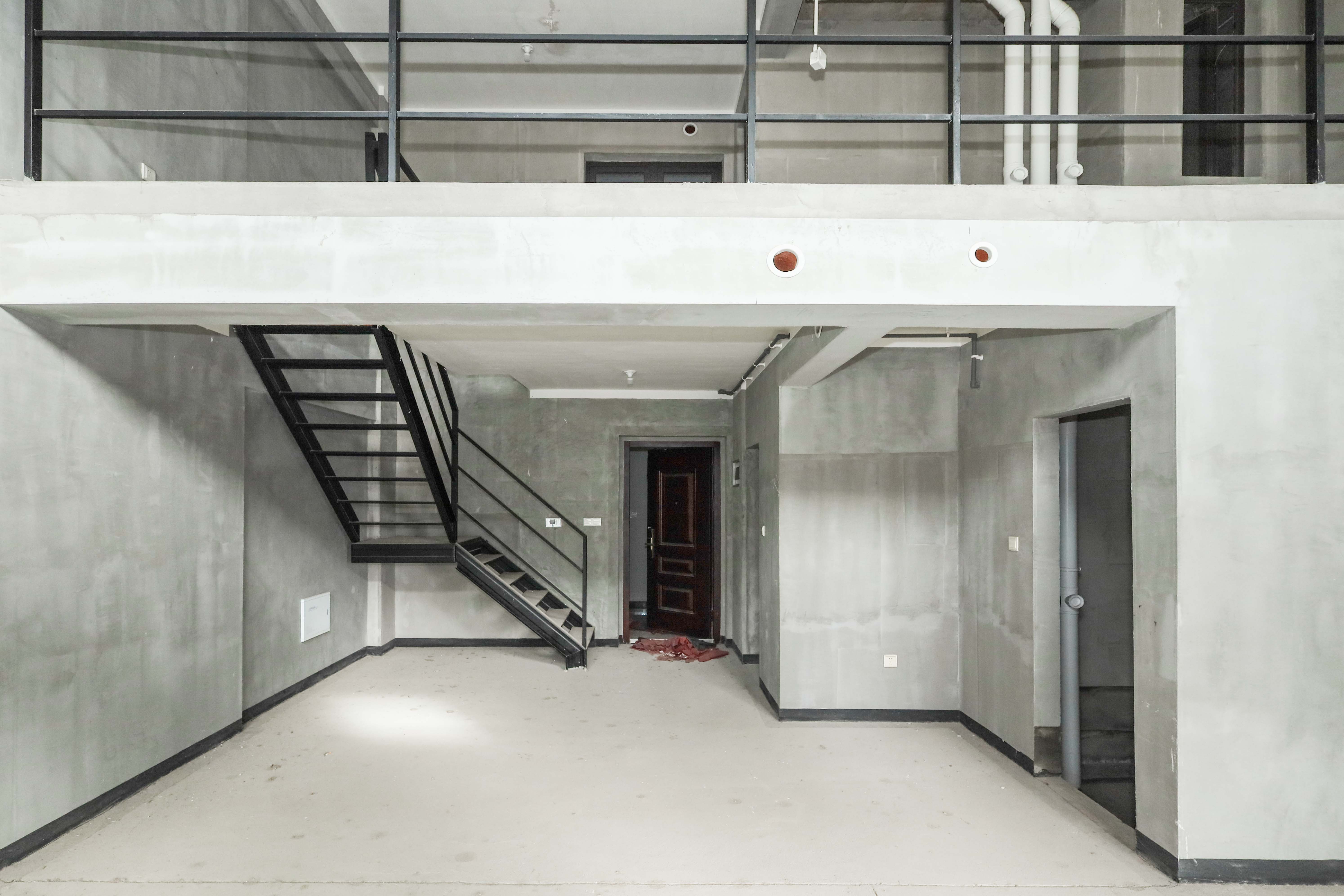 建发央著  4室2厅2卫   185.00万客厅