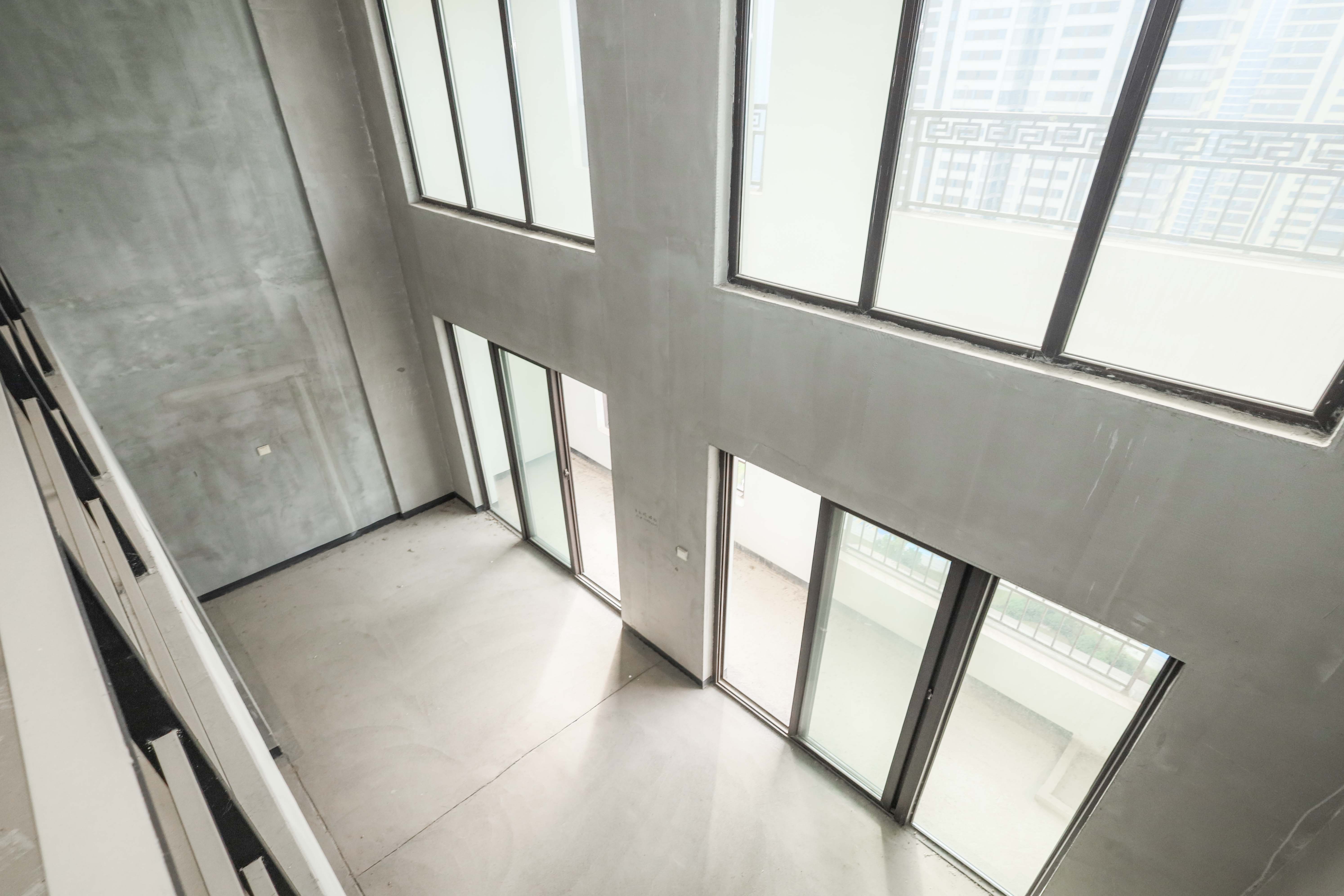建发央著  4室2厅2卫   185.00万其他