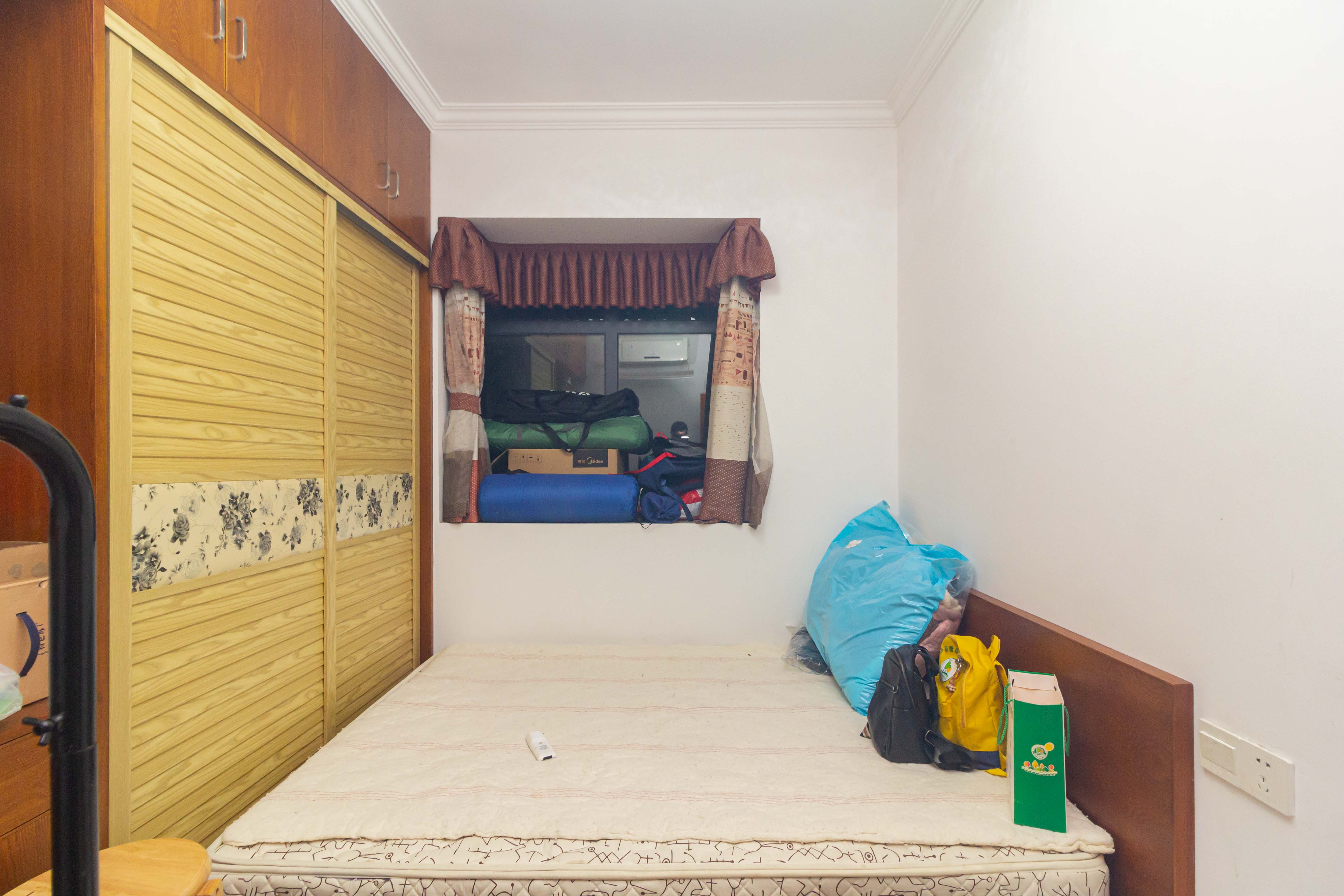 中国铁建国际城二期  3室2厅1卫    47.8万卧室