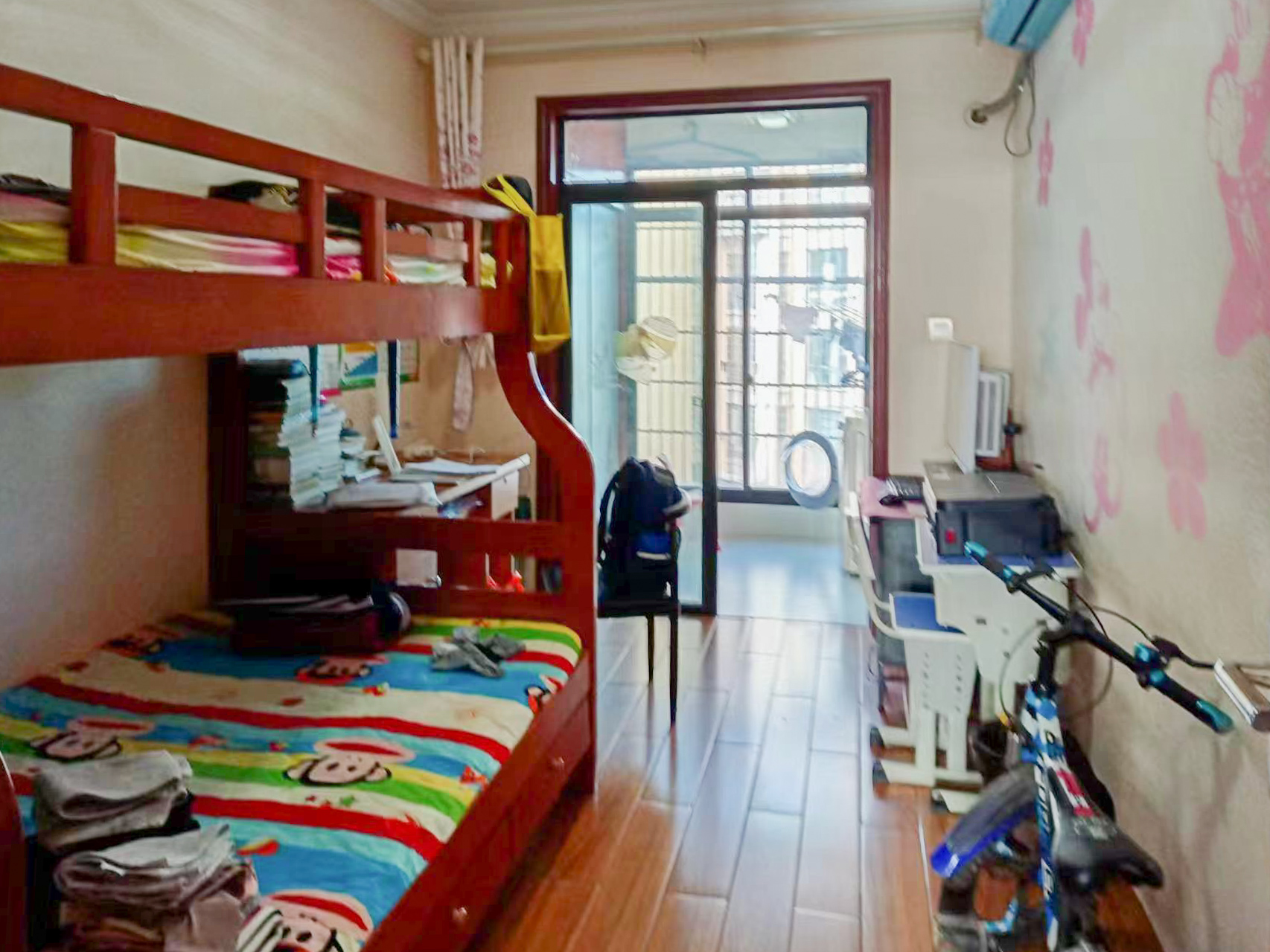 华远金科港国际城  4室2厅2卫    87.5万 华远金科港国际城  4室2厅2卫    87.5万卧室