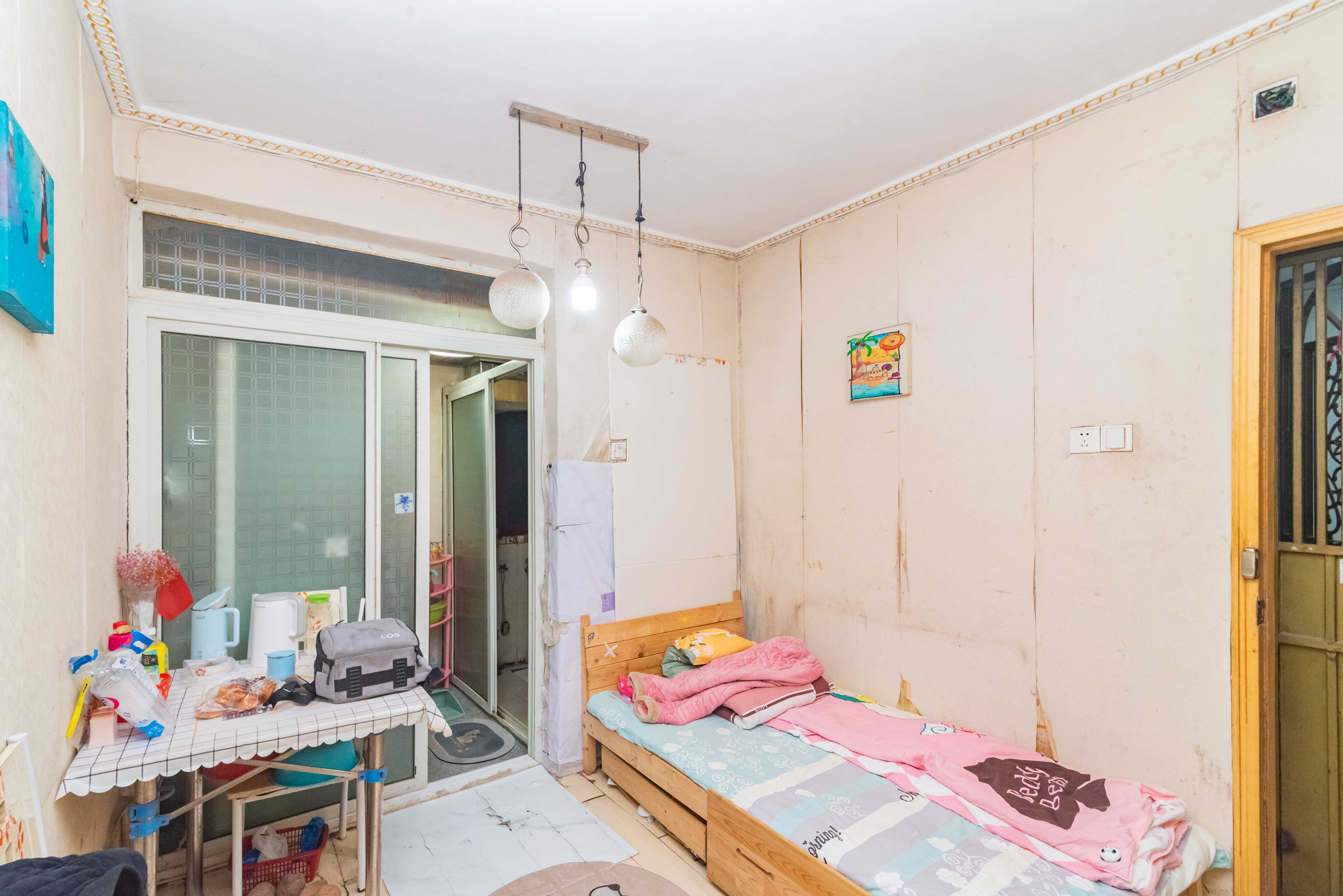 学宫街散盘  1室1厅1卫    35.0万 学宫街散盘  1室1厅1卫    35.0万客厅