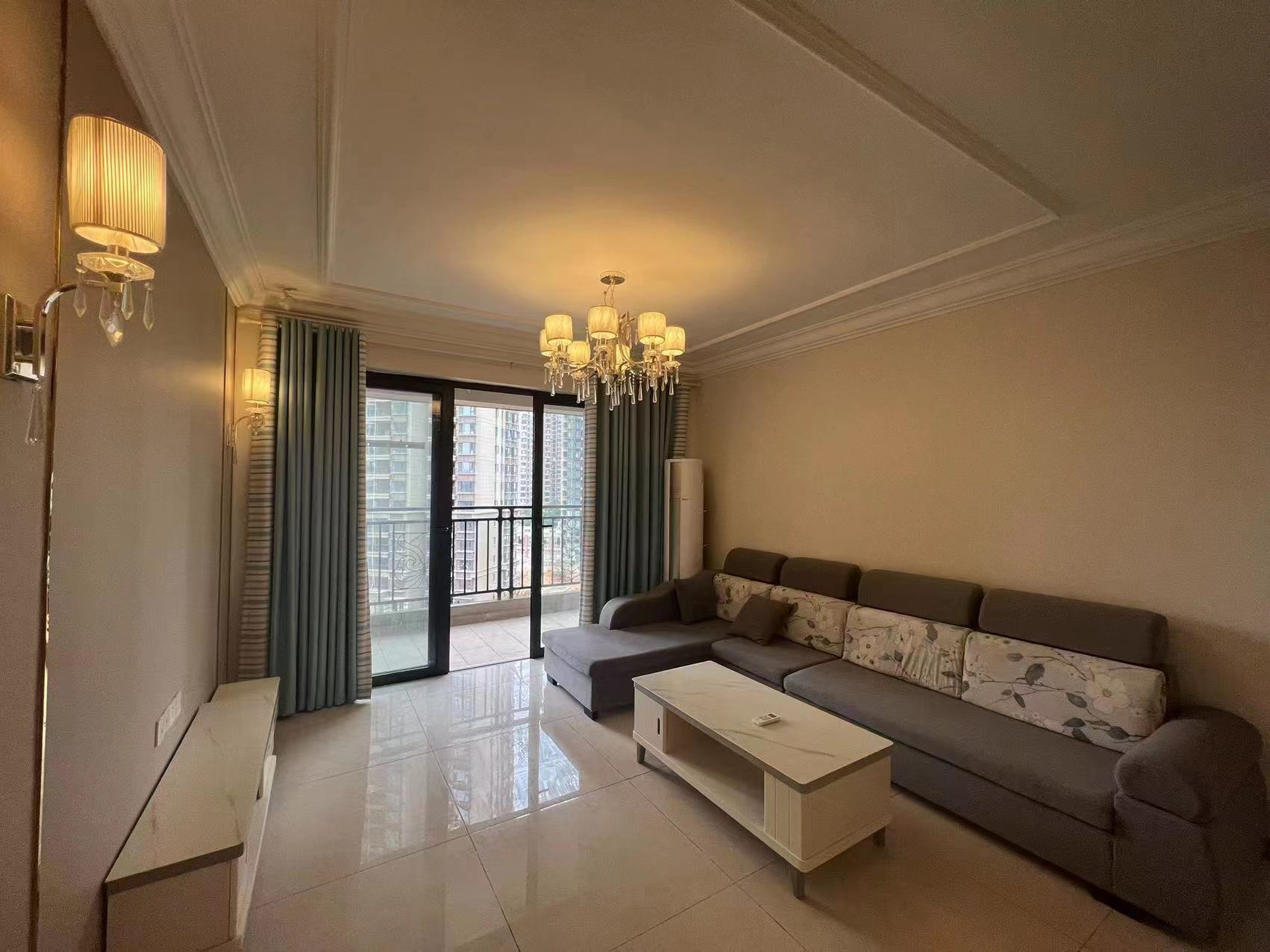 恒大华府  3室2厅1卫   82.80万 恒大华府  3室2厅1卫   82.80万室内图