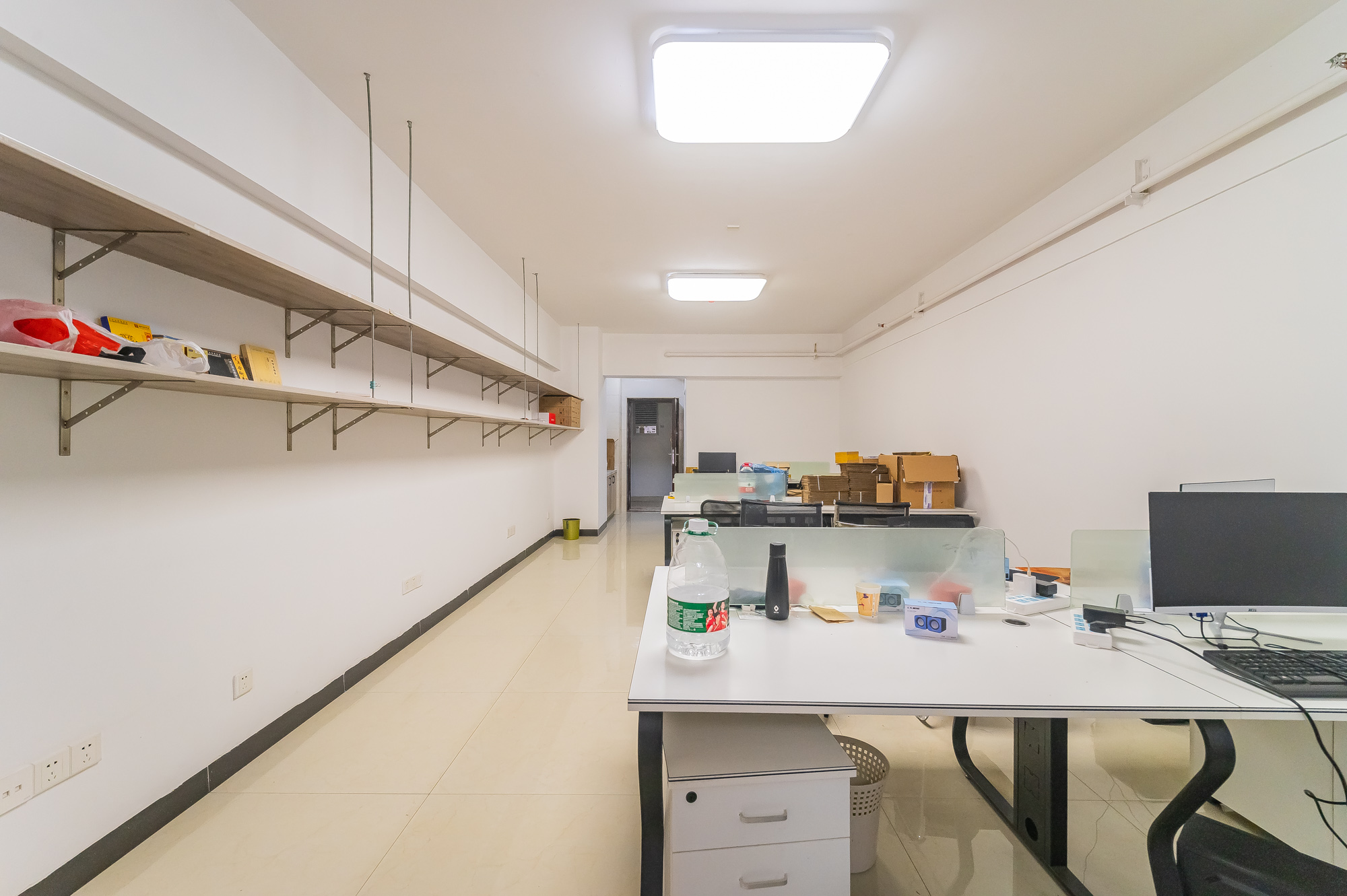 MOMA当代广场  2室1厅1卫    36.0万 MOMA当代广场  2室1厅1卫    36.0万客厅