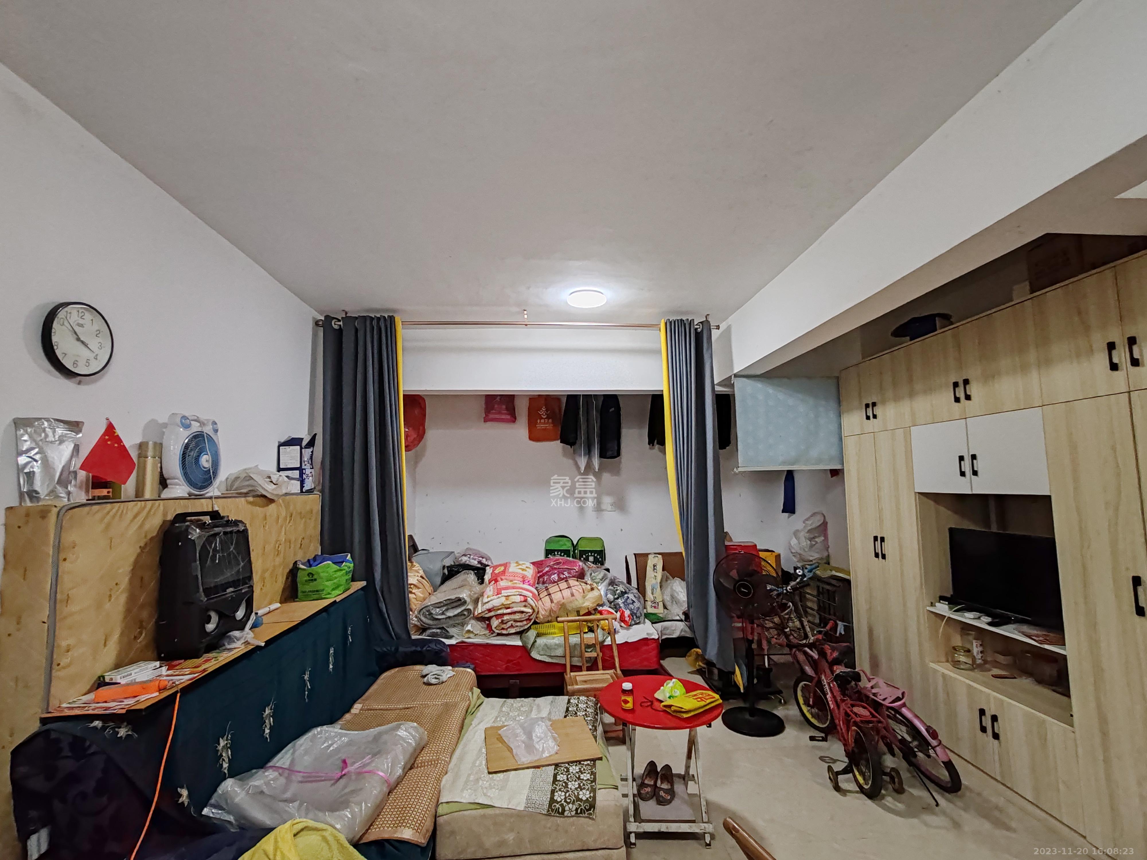 山水湾  1室1厅1卫    1000.0元/月室内图1