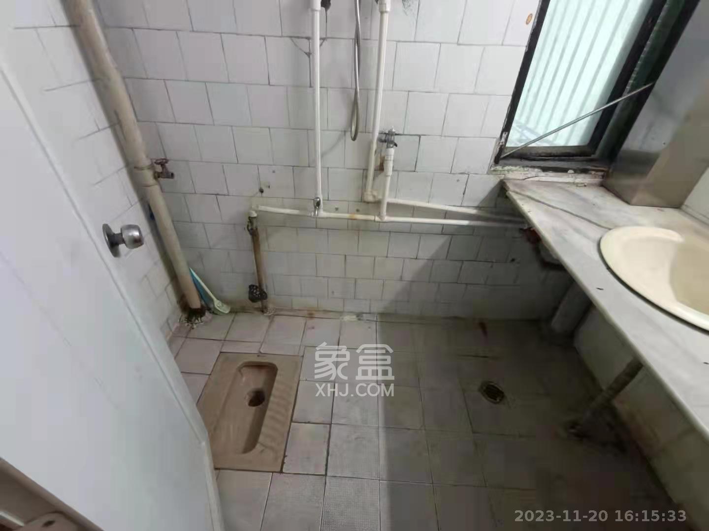 国立投资公司宿舍  2室1厅1卫   2000.00元/月室内图
