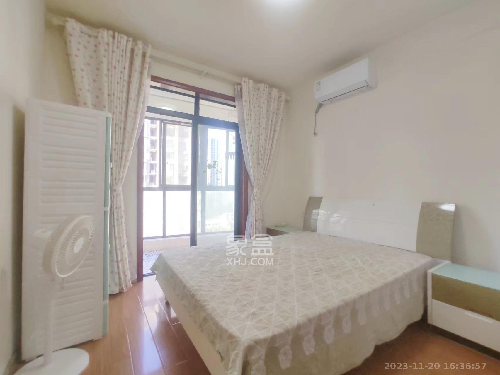 中建麓山和苑  3室2厅2卫   2400.00元/月室内图