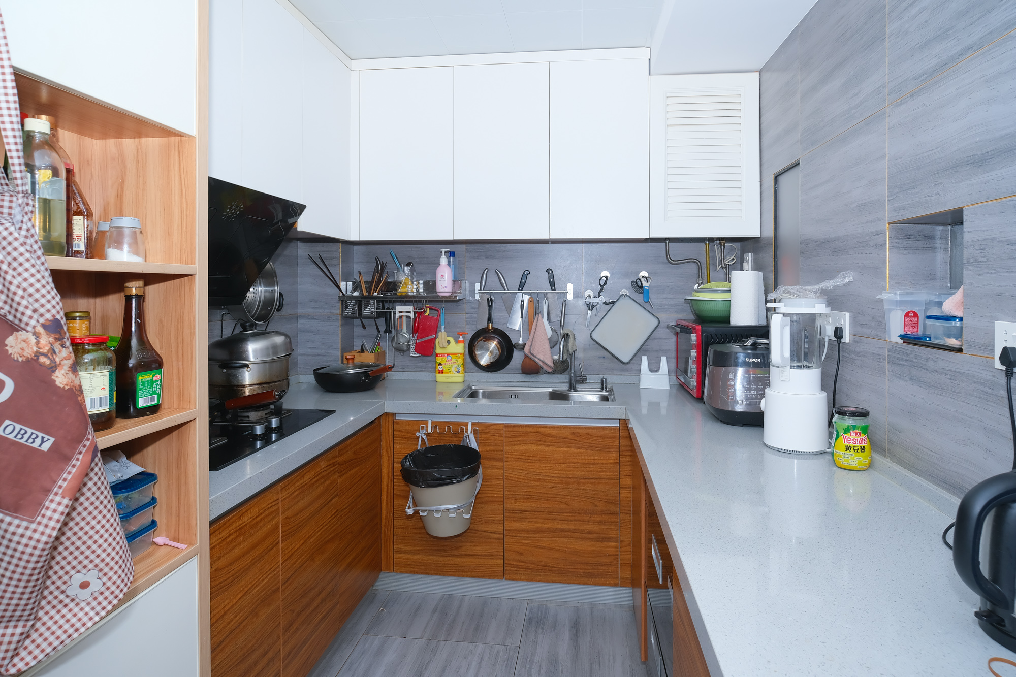 艾美潇湘 3室2厅1卫 62.0万 艾美潇湘 3室2厅1卫 62.0万厨房