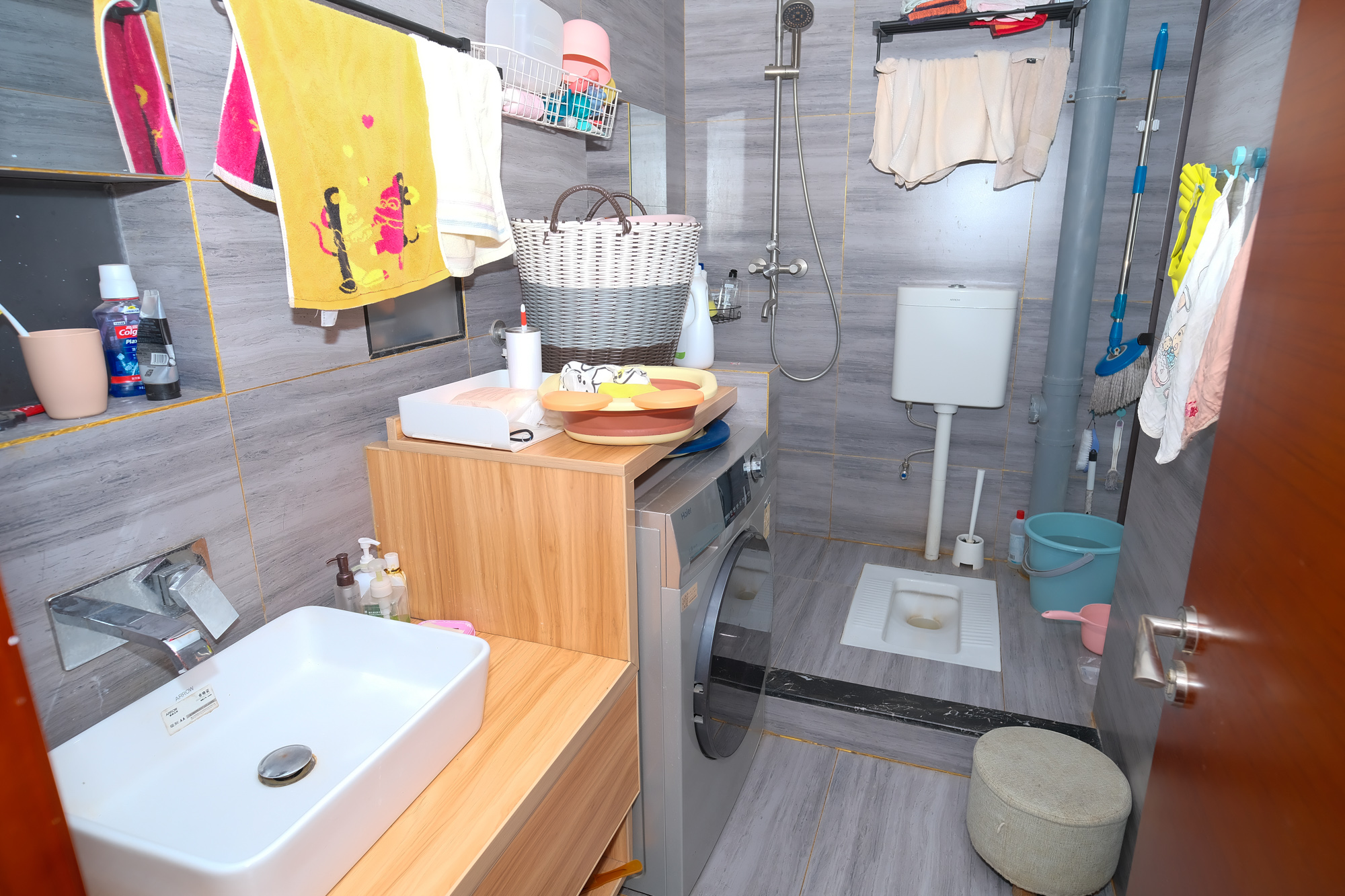 艾美潇湘 3室2厅1卫 62.0万 艾美潇湘 3室2厅1卫 62.0万卫生间