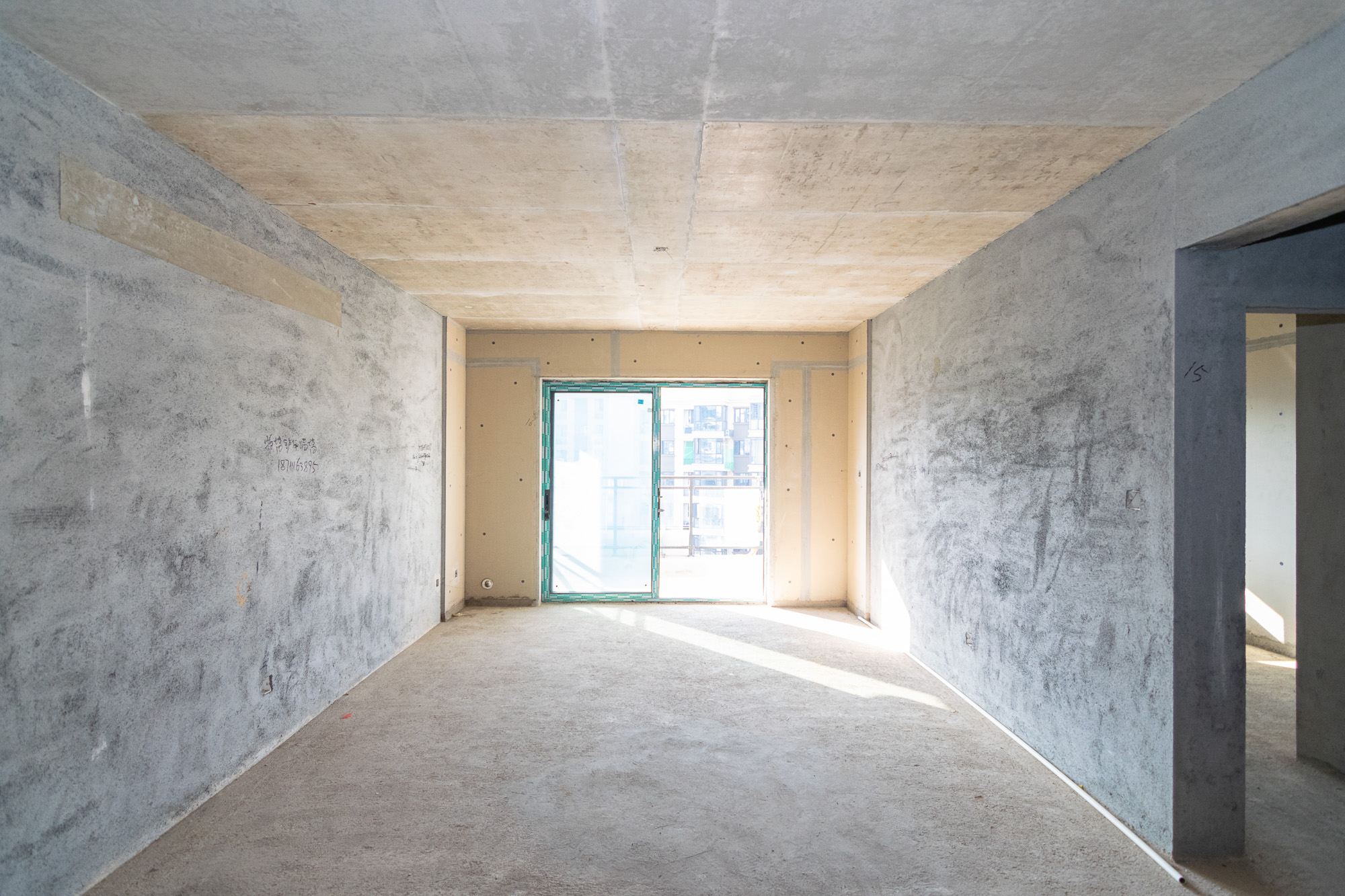 润和谷山郡(悦禧山庄水榭花都) 3室2厅2卫 135.0万 润和谷山郡(悦禧山庄水榭花都) 3室2厅2卫 135.0万客厅