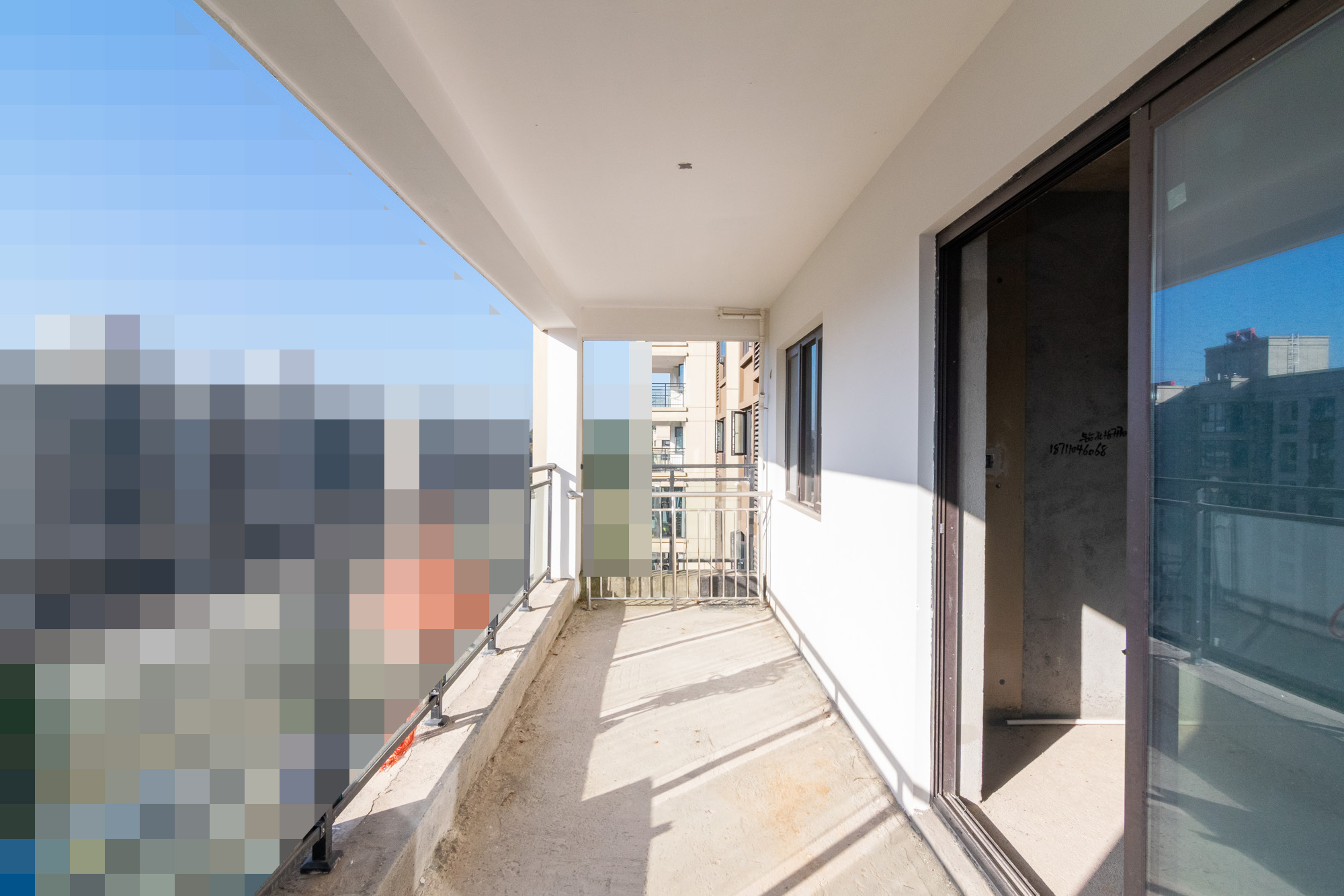 润和谷山郡(悦禧山庄水榭花都) 3室2厅2卫 135.0万 润和谷山郡(悦禧山庄水榭花都) 3室2厅2卫 135.0万阳台