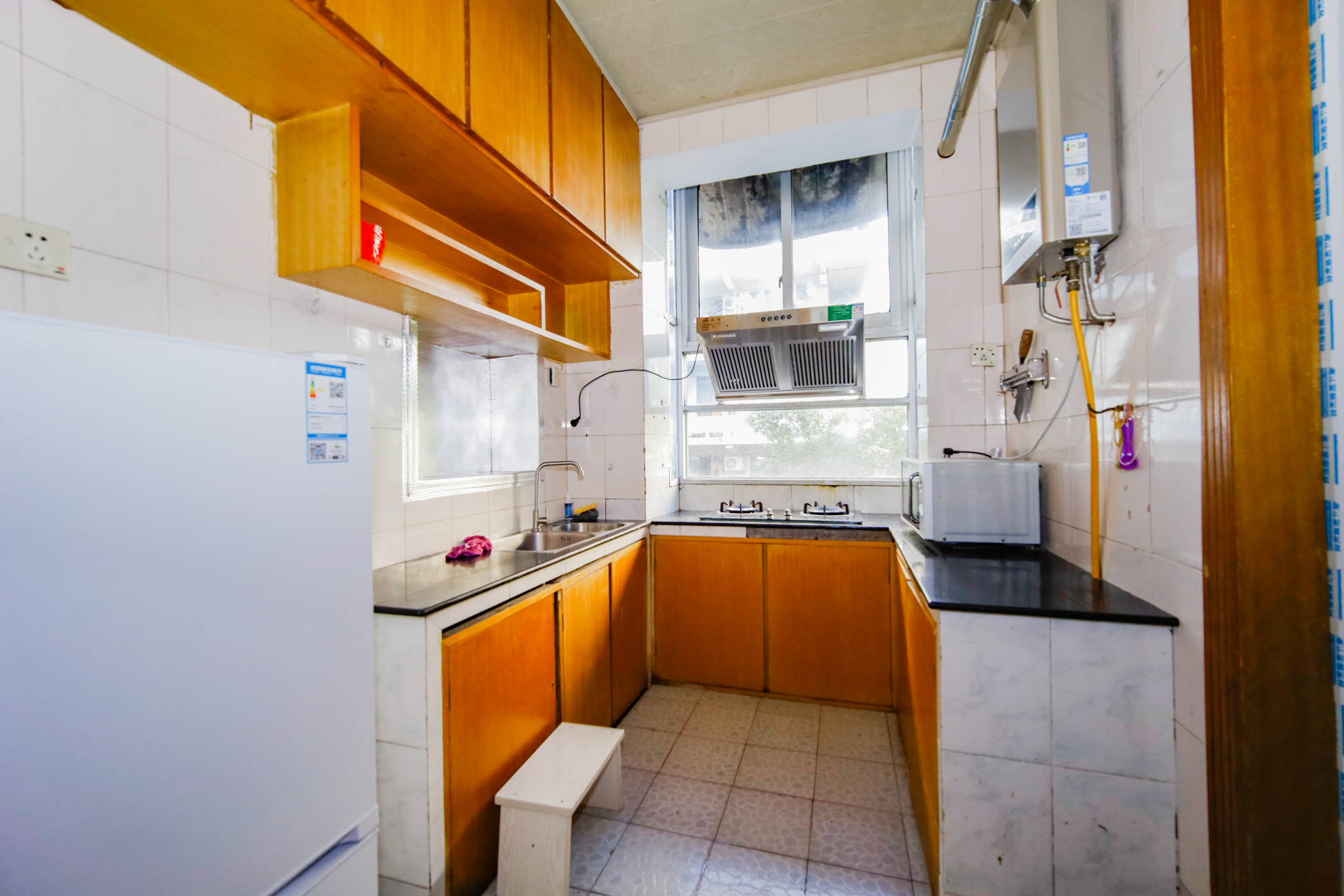 电位器厂宿舍  2室2厅1卫   51.00万厨房