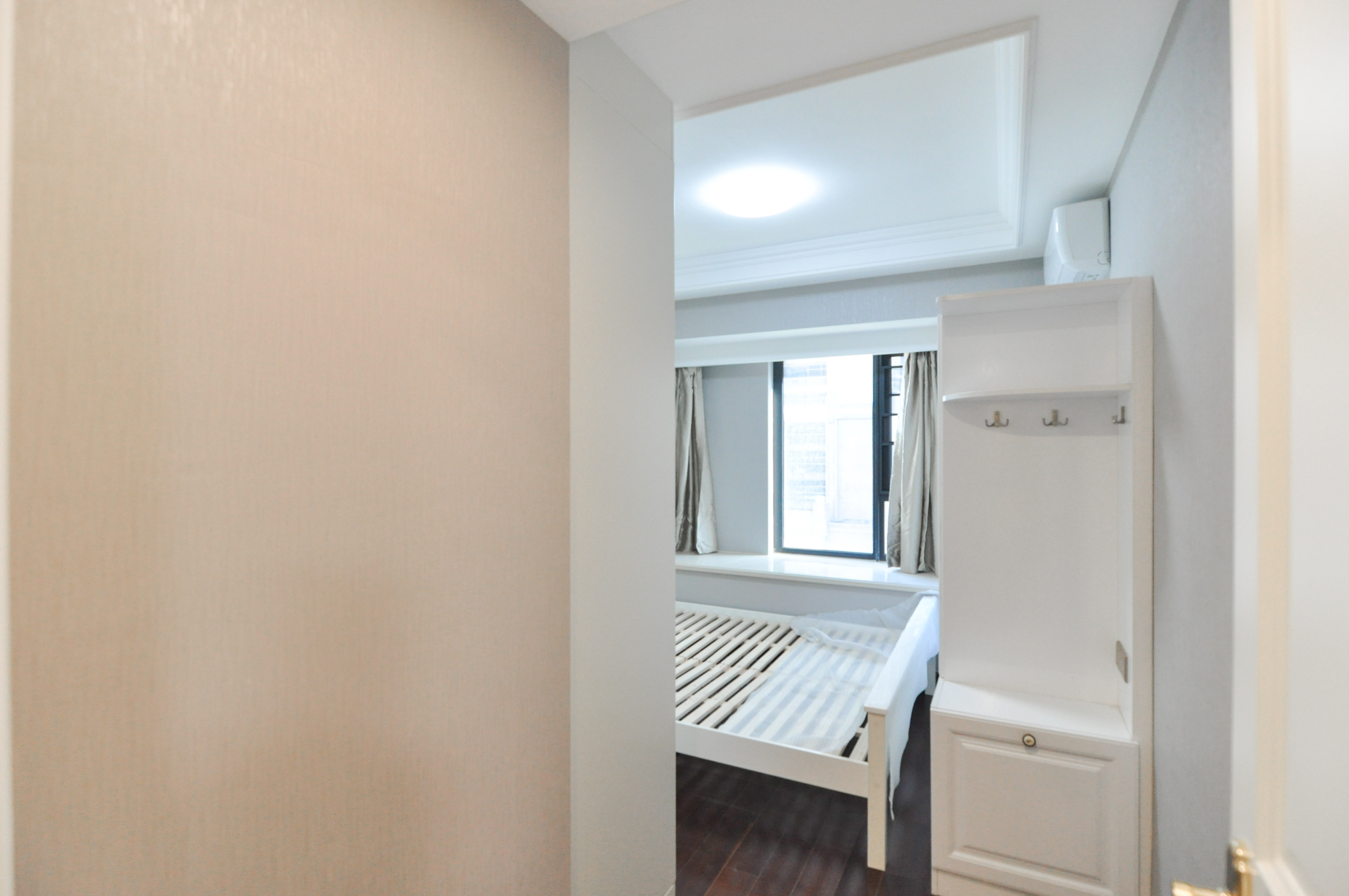 中海梅溪湖壹号 3室2厅1卫 168.0万 中海梅溪湖壹号 3室2厅1卫 168.0万卧室