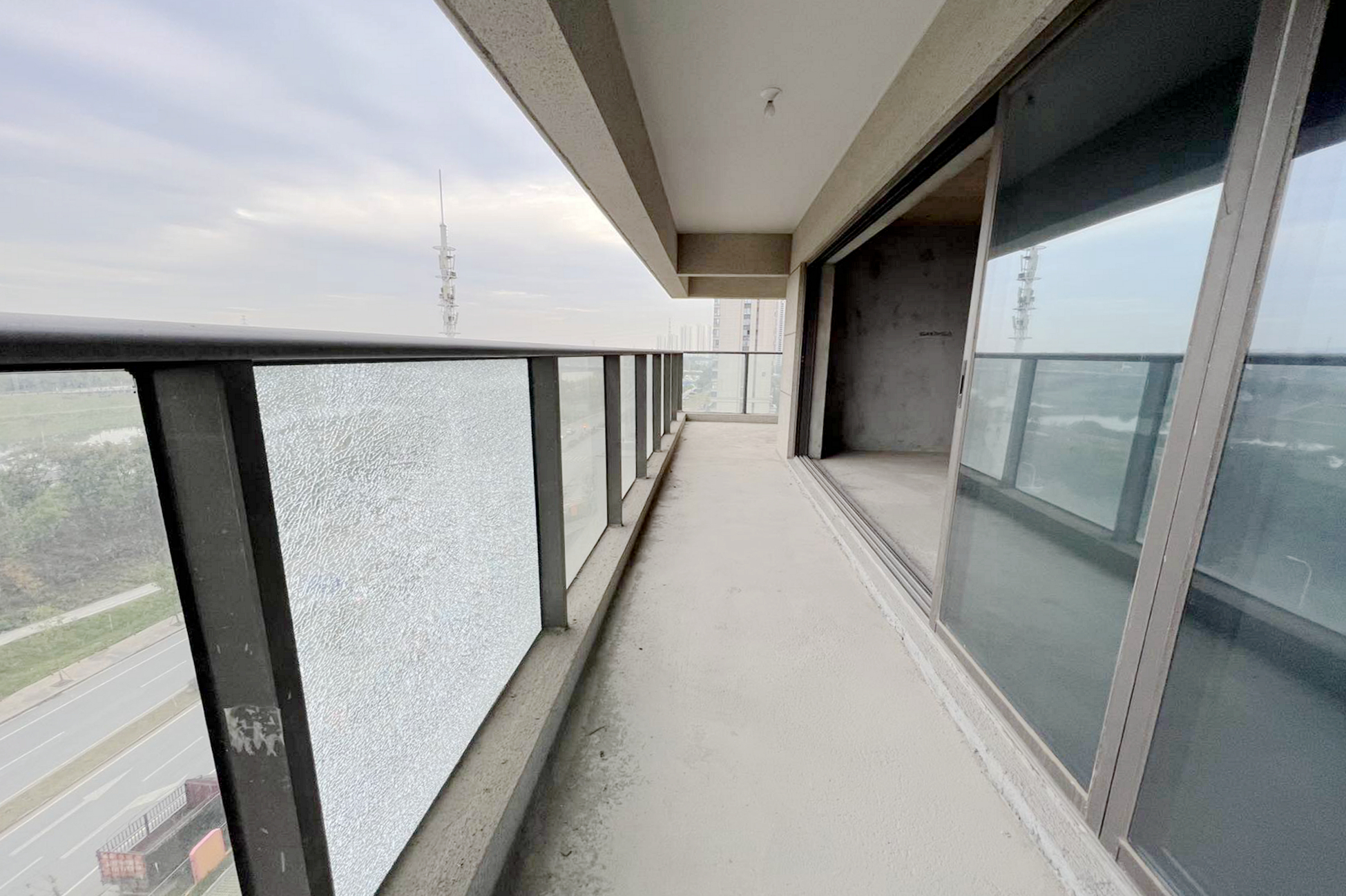 阳光城尚东湾凌云府 4室2厅3卫 198.0万 阳光城尚东湾凌云府 4室2厅3卫 198.0万其他