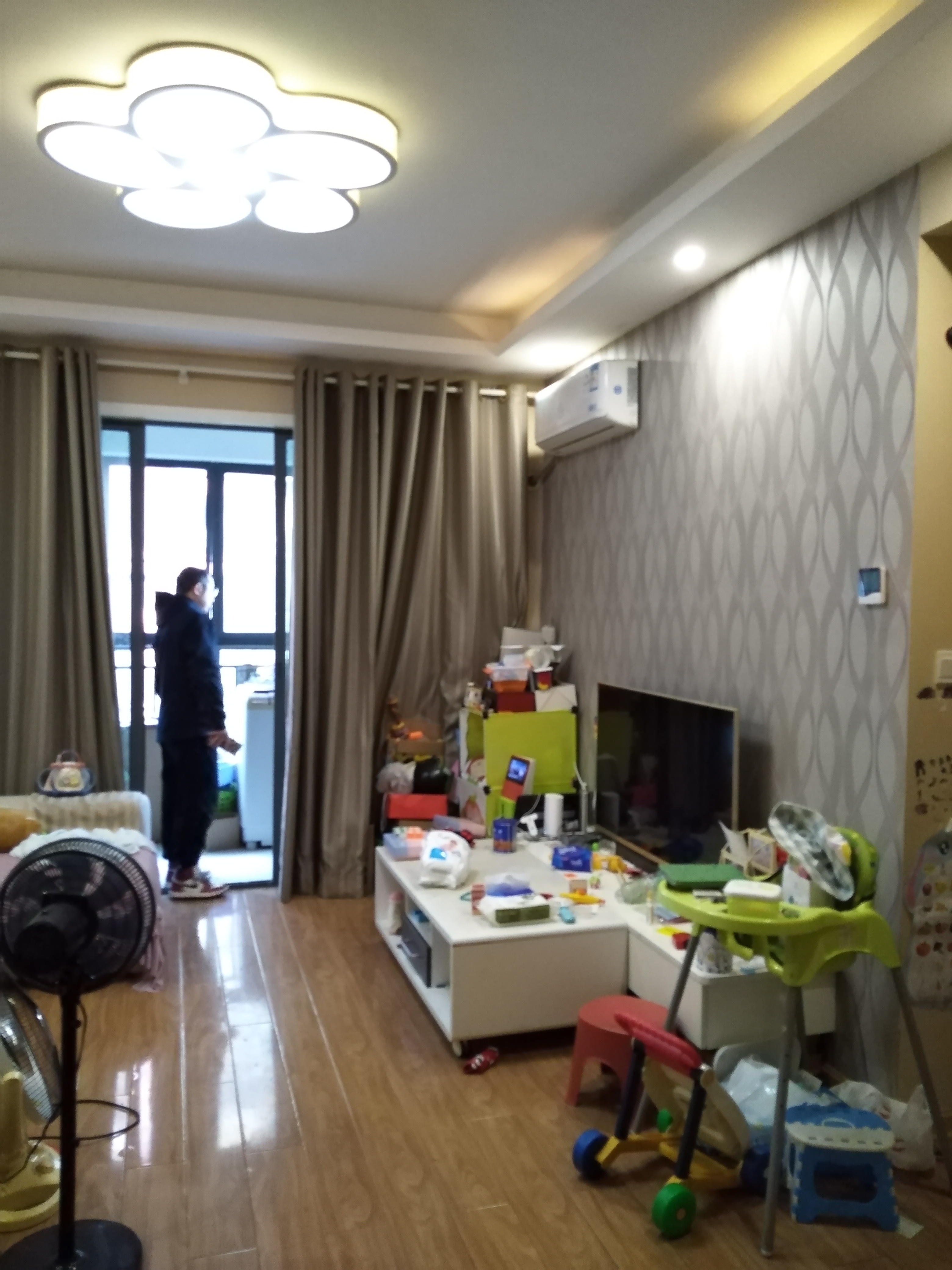 中泰峰境  3室2厅1卫   50.00万室内图