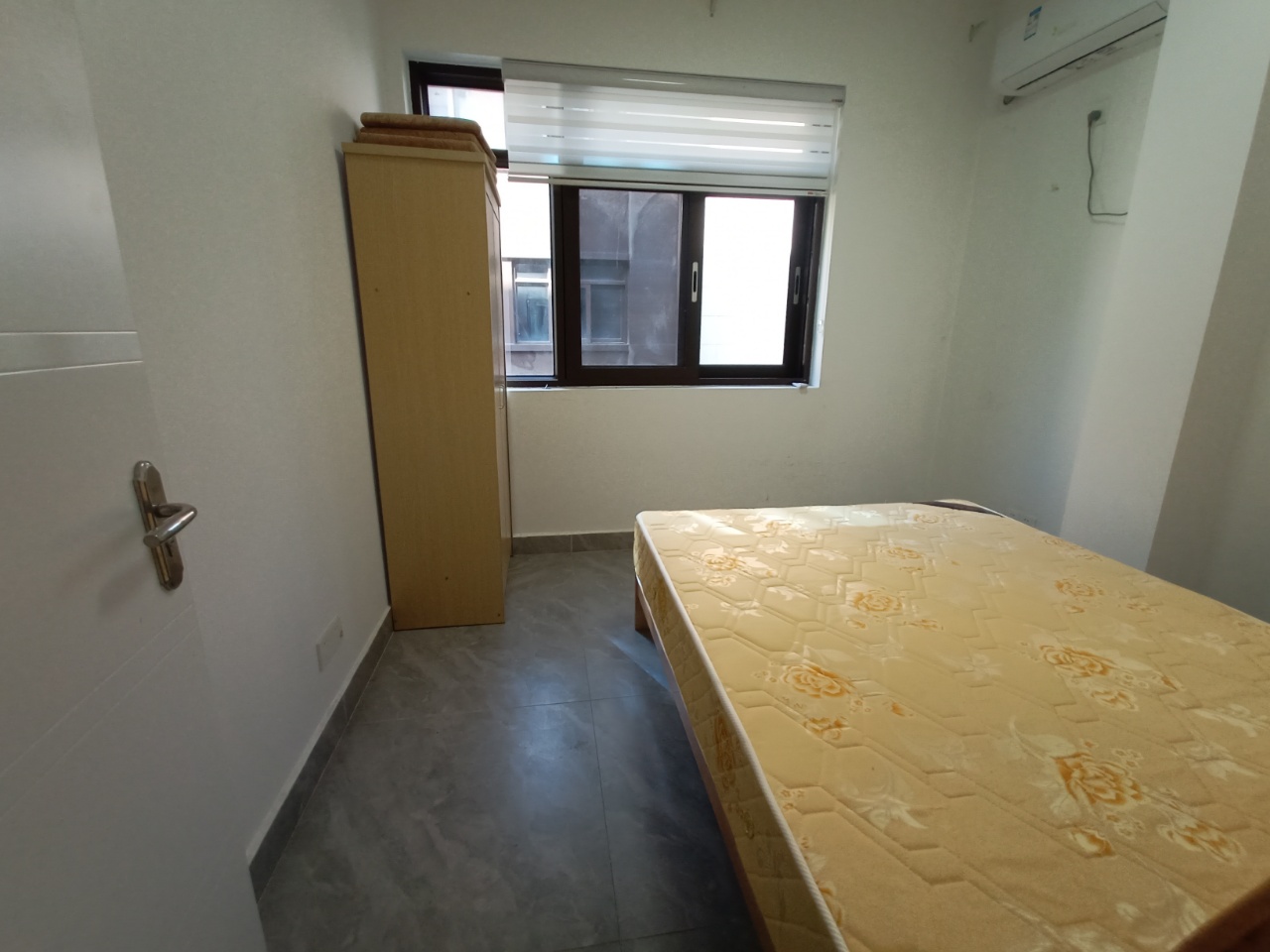 天上人间  4室2厅1卫   800.00万室内图