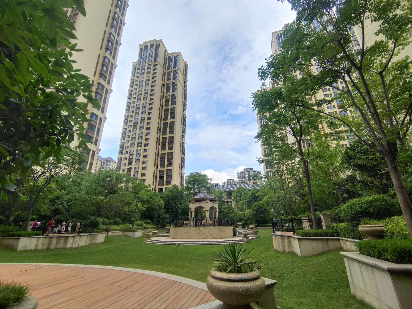 中冶一曲江山  4室2厅2卫   340.00万小区图