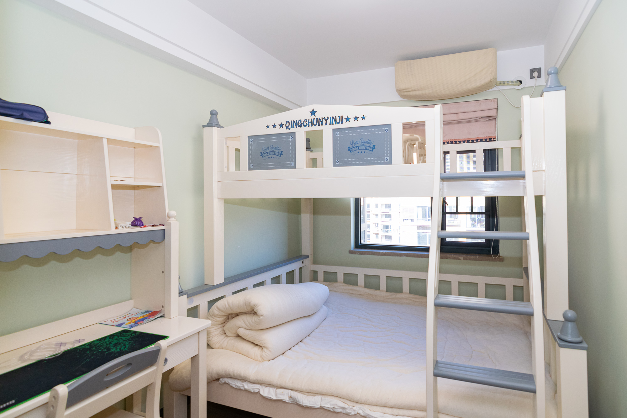 澳海谷山府 4室2厅2卫 116.9万 澳海谷山府 4室2厅2卫 116.9万卧室