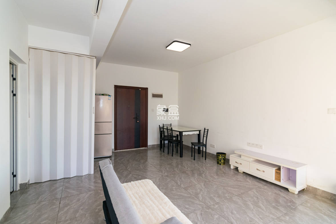 润和谷山郡(悦禧山庄水榭花都) 1室1厅1卫 45.0万 润和谷山郡(悦禧山庄水榭花都) 1室1厅1卫 45.0万其他