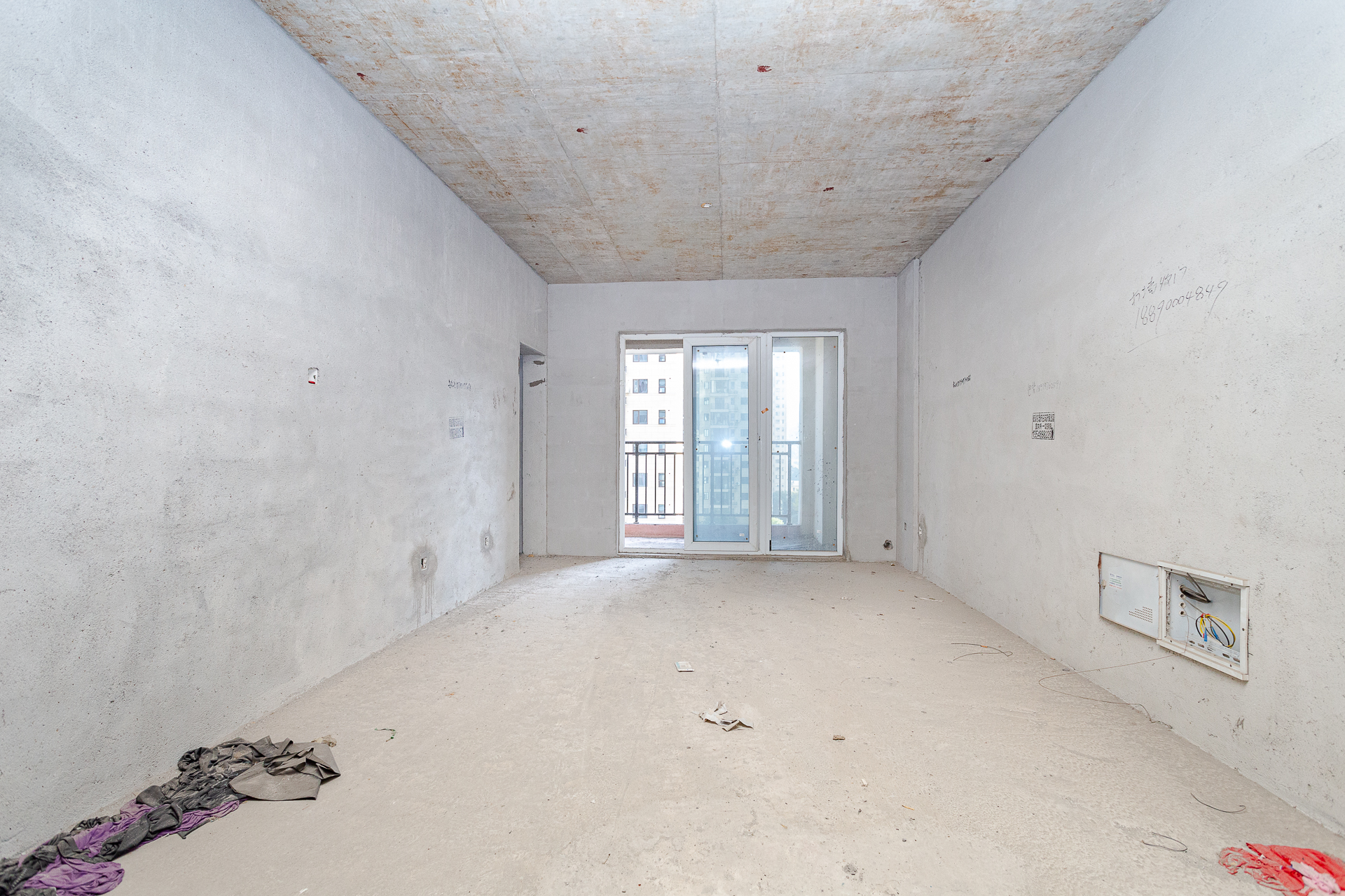 新华联梦想城 3室2厅1卫 65.0万 新华联梦想城 3室2厅1卫 65.0万客厅