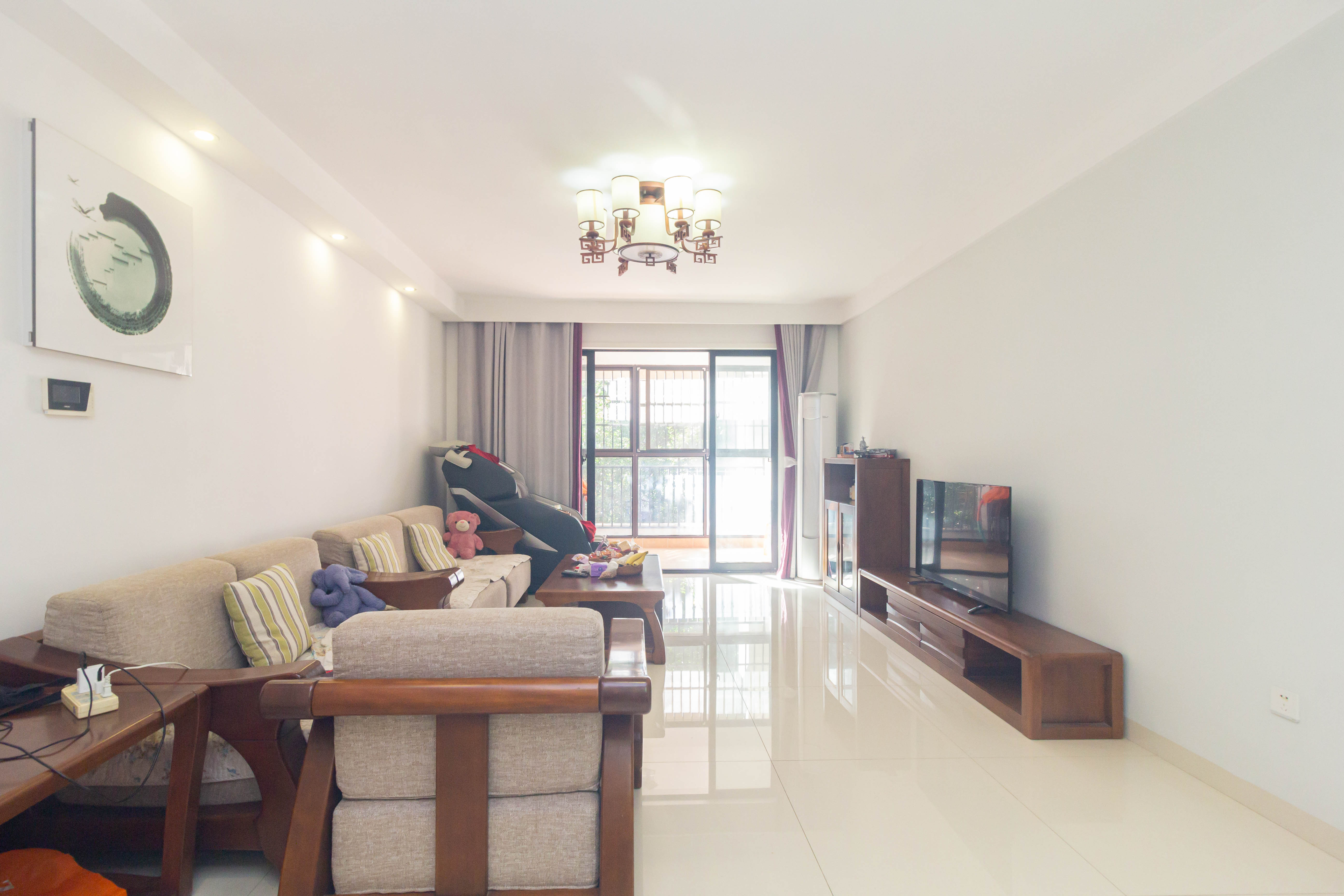 康桥长郡 4室2厅2卫 108.0万 康桥长郡 4室2厅2卫 108.0万客厅