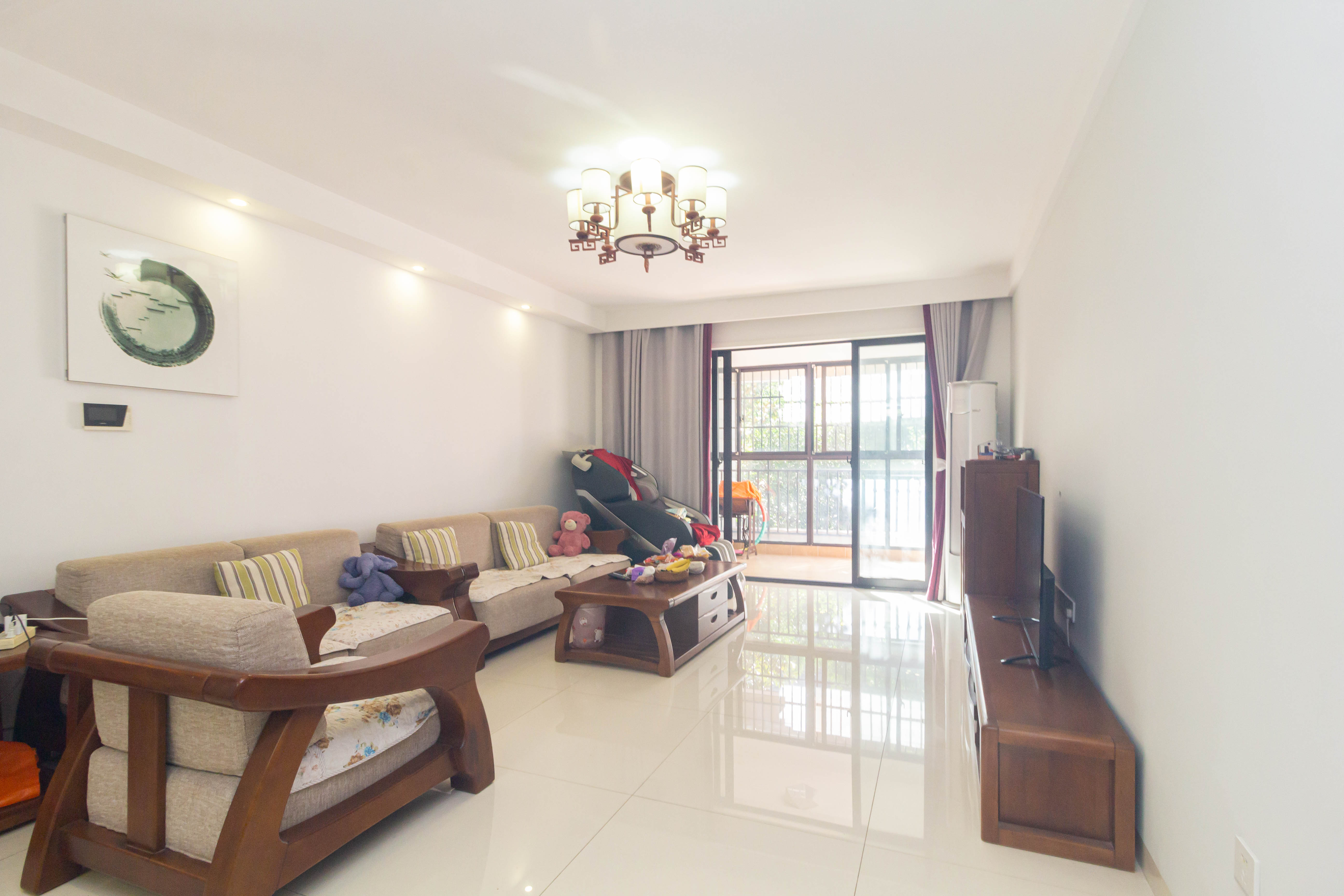 康桥长郡 4室2厅2卫 108.0万 康桥长郡 4室2厅2卫 108.0万客厅