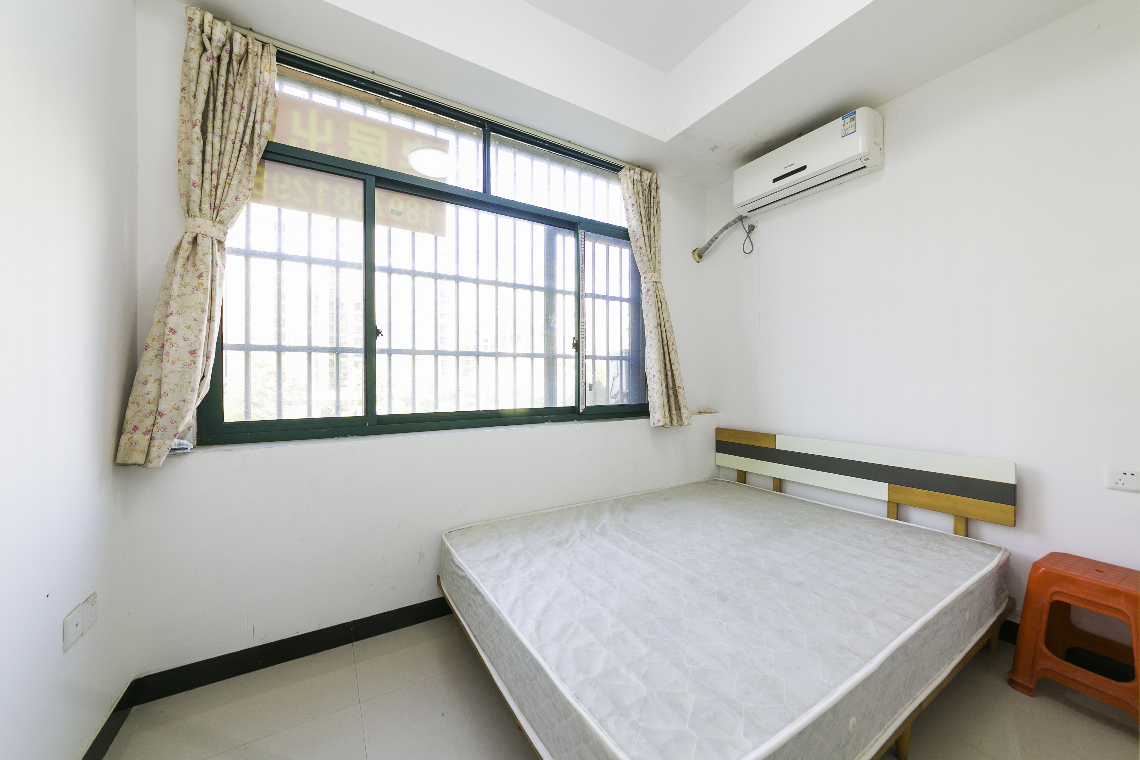 才子嘉都  2室1厅1卫    41.8万卧室