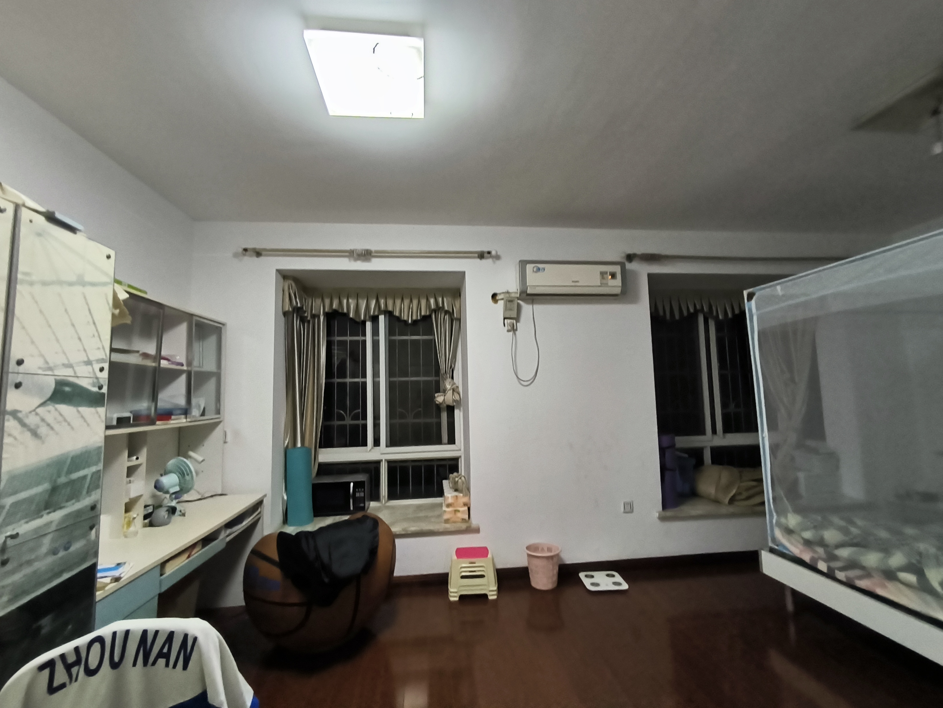 珠江丽园 4室2厅1卫 56.8万 珠江丽园 4室2厅1卫 56.8万室内图