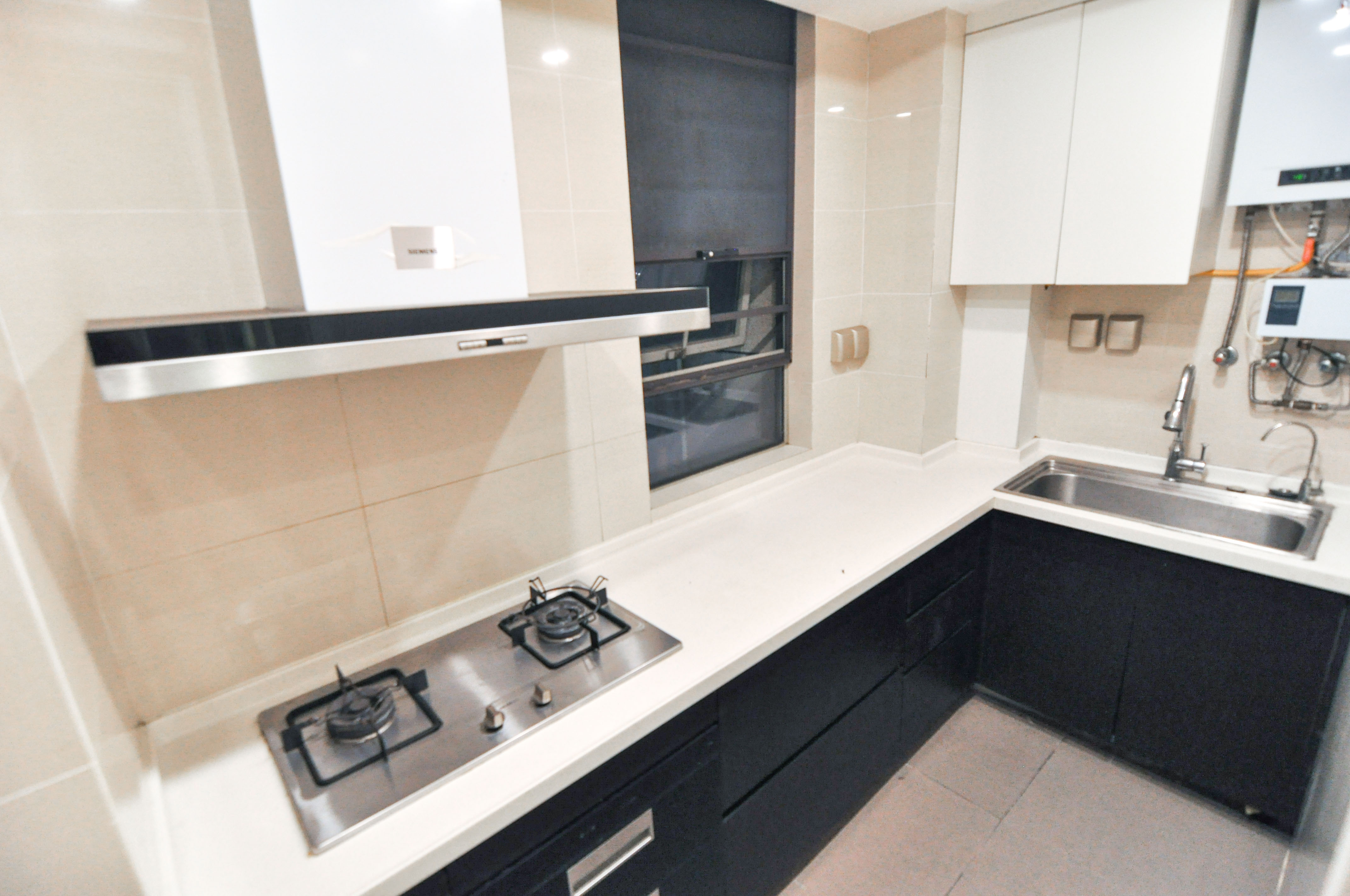 梅溪湖金茂府（金茂广场）（金茂览秀城）  3室2厅2卫    225.0万厨房