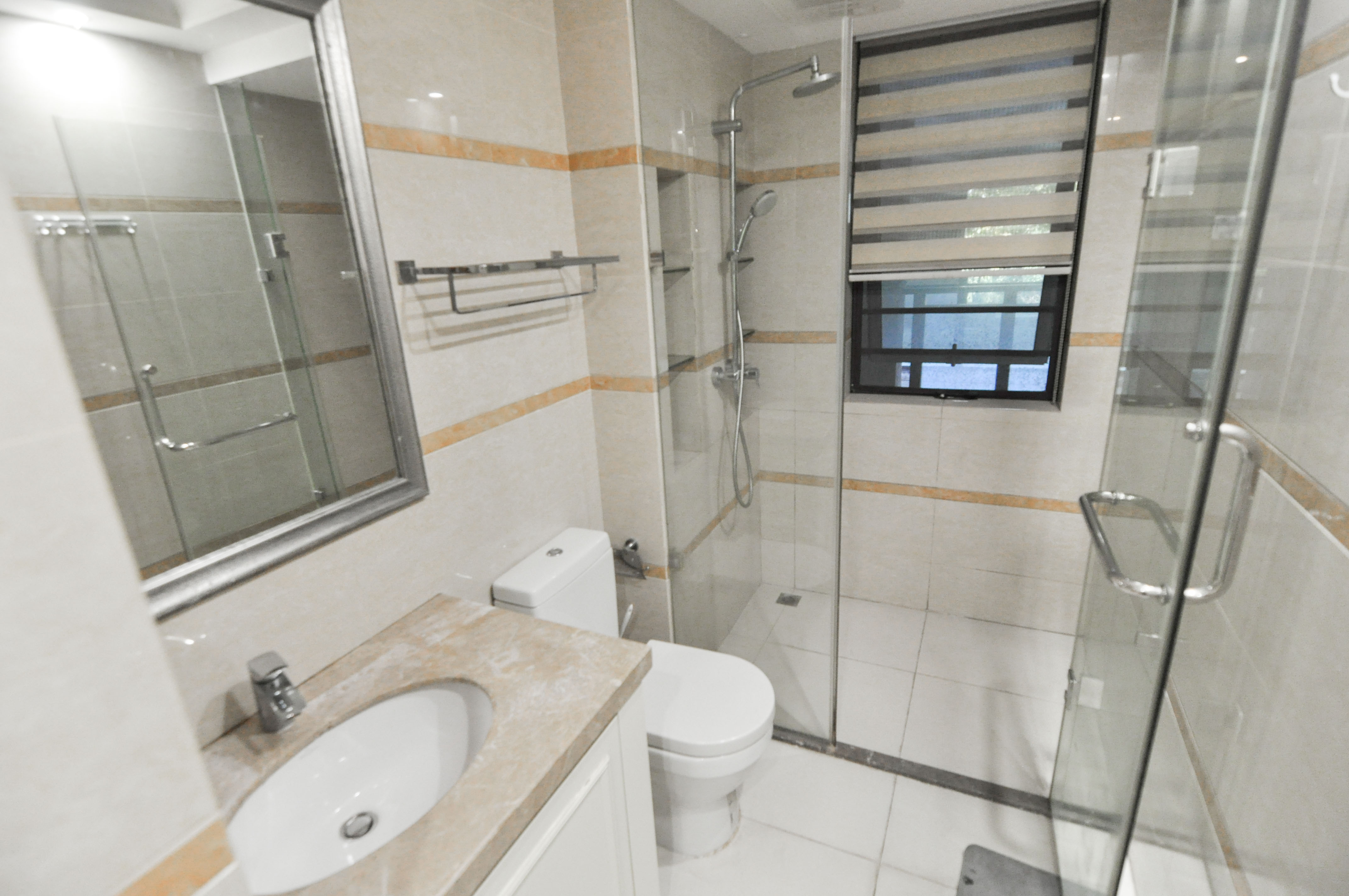 梅溪湖金茂府（金茂广场）（金茂览秀城）  3室2厅2卫    225.0万卫生间