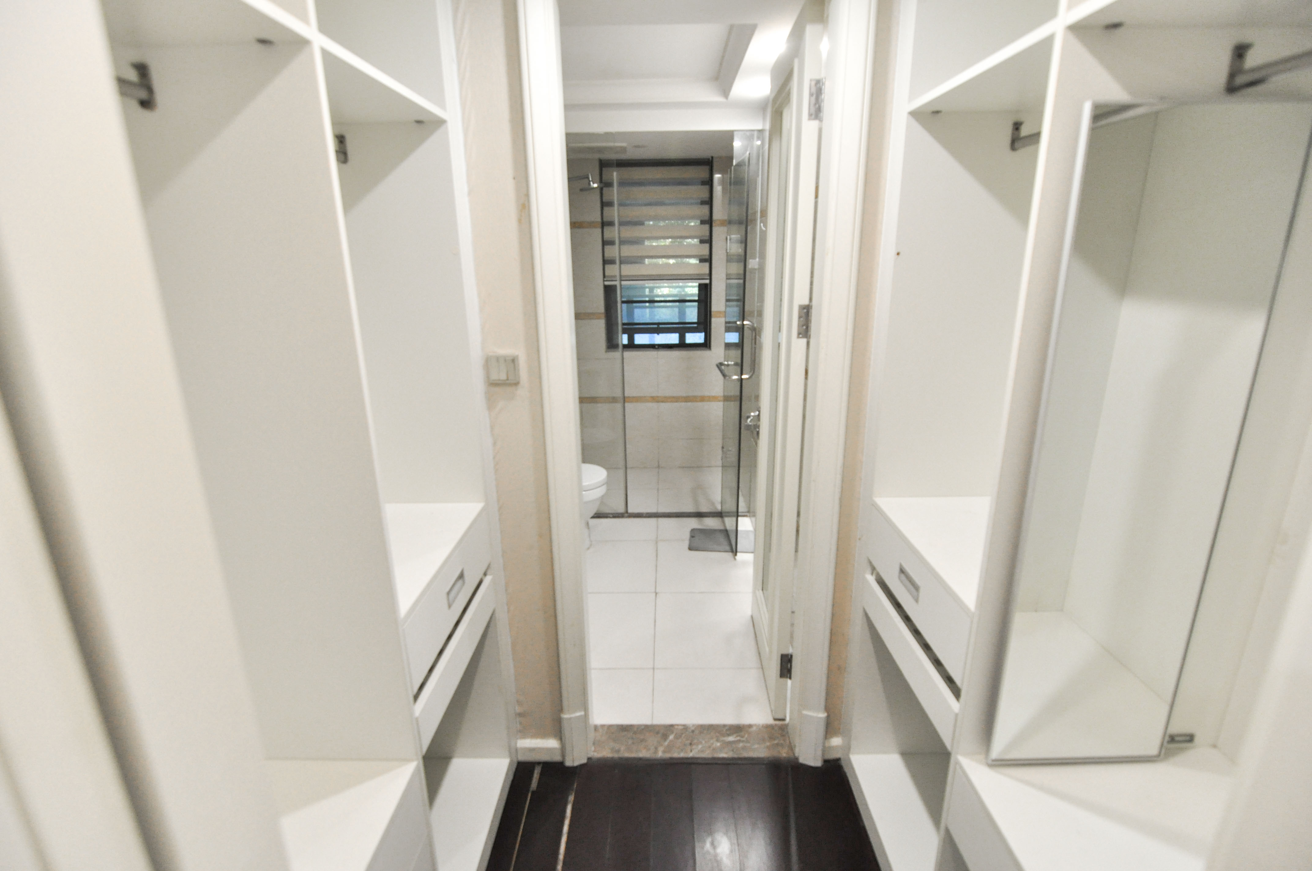 梅溪湖金茂府（金茂广场）（金茂览秀城）  3室2厅2卫    225.0万卧室