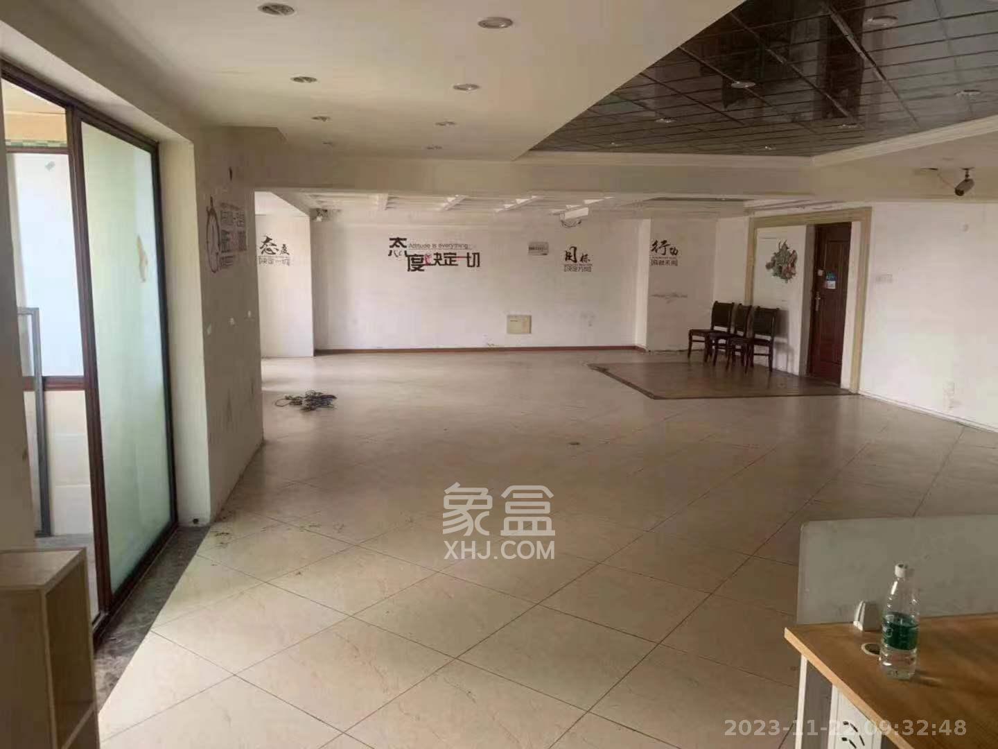 东方芙蓉  1室1厅1卫   11000.00元/月室内图