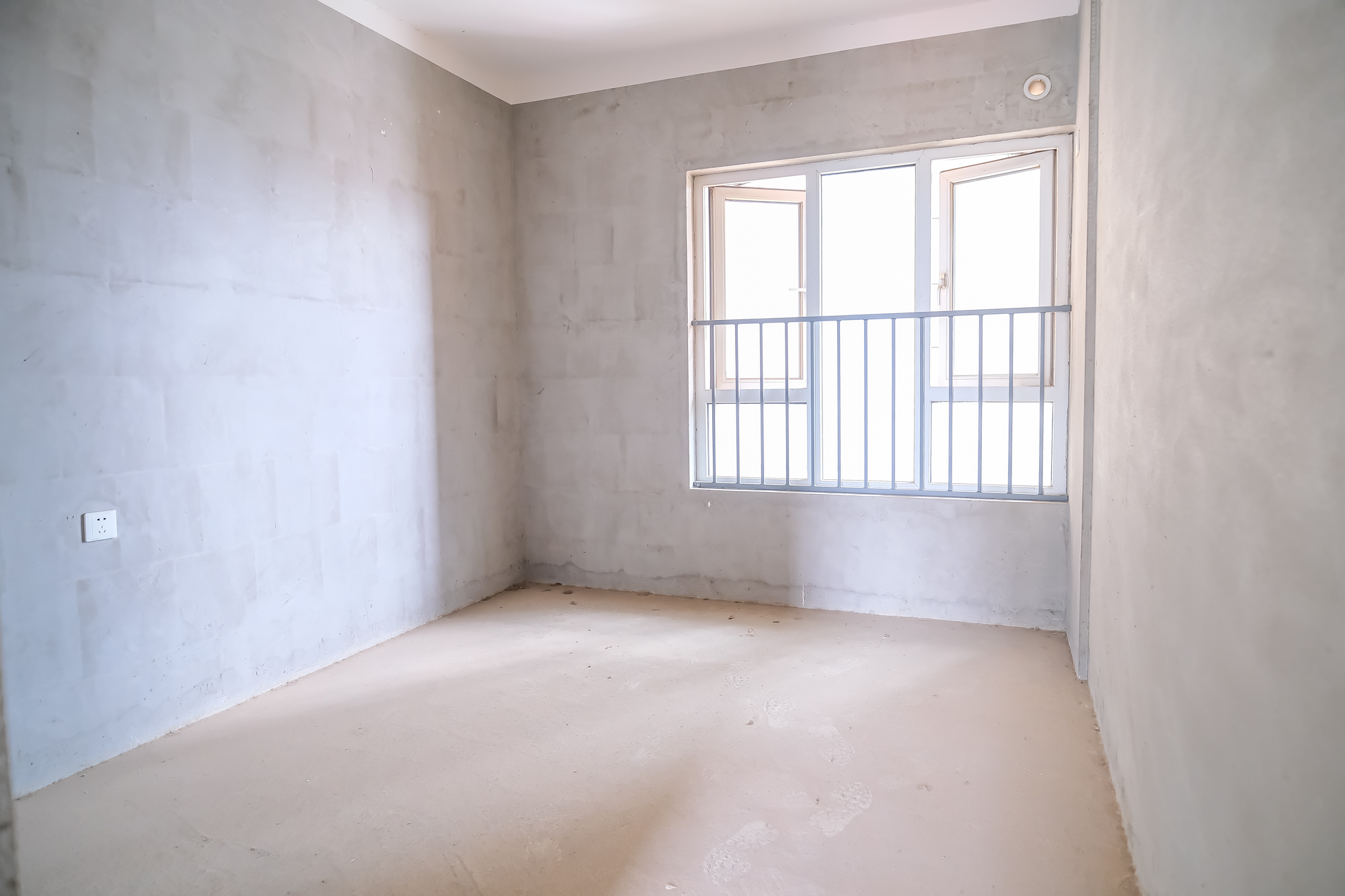 荣盛花语城  4室2厅2卫    90.0万 荣盛花语城  4室2厅2卫    90.0万卧室