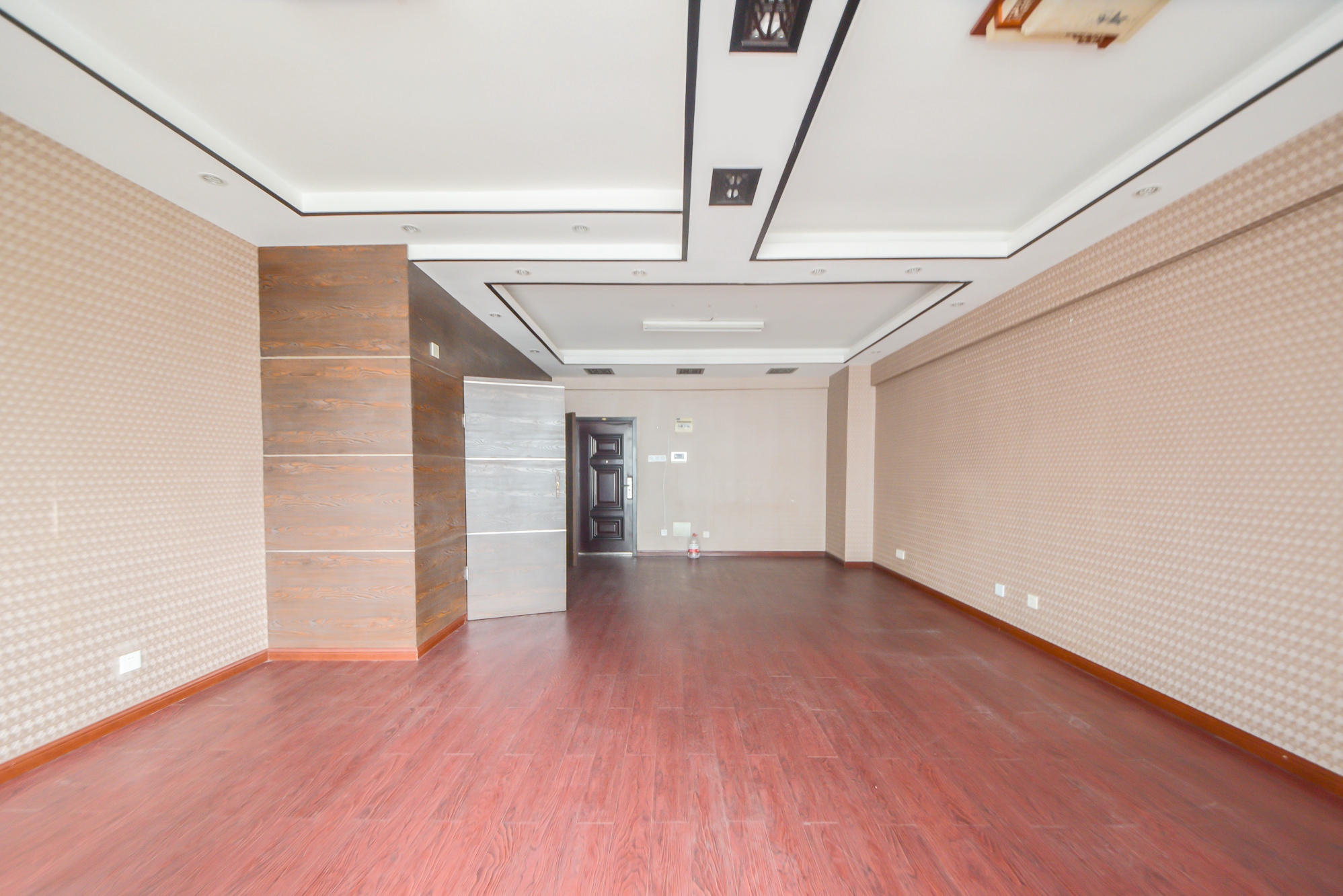建鸿达华都（华都小户型及大华写字楼）  2室1厅1卫    66.0万客厅