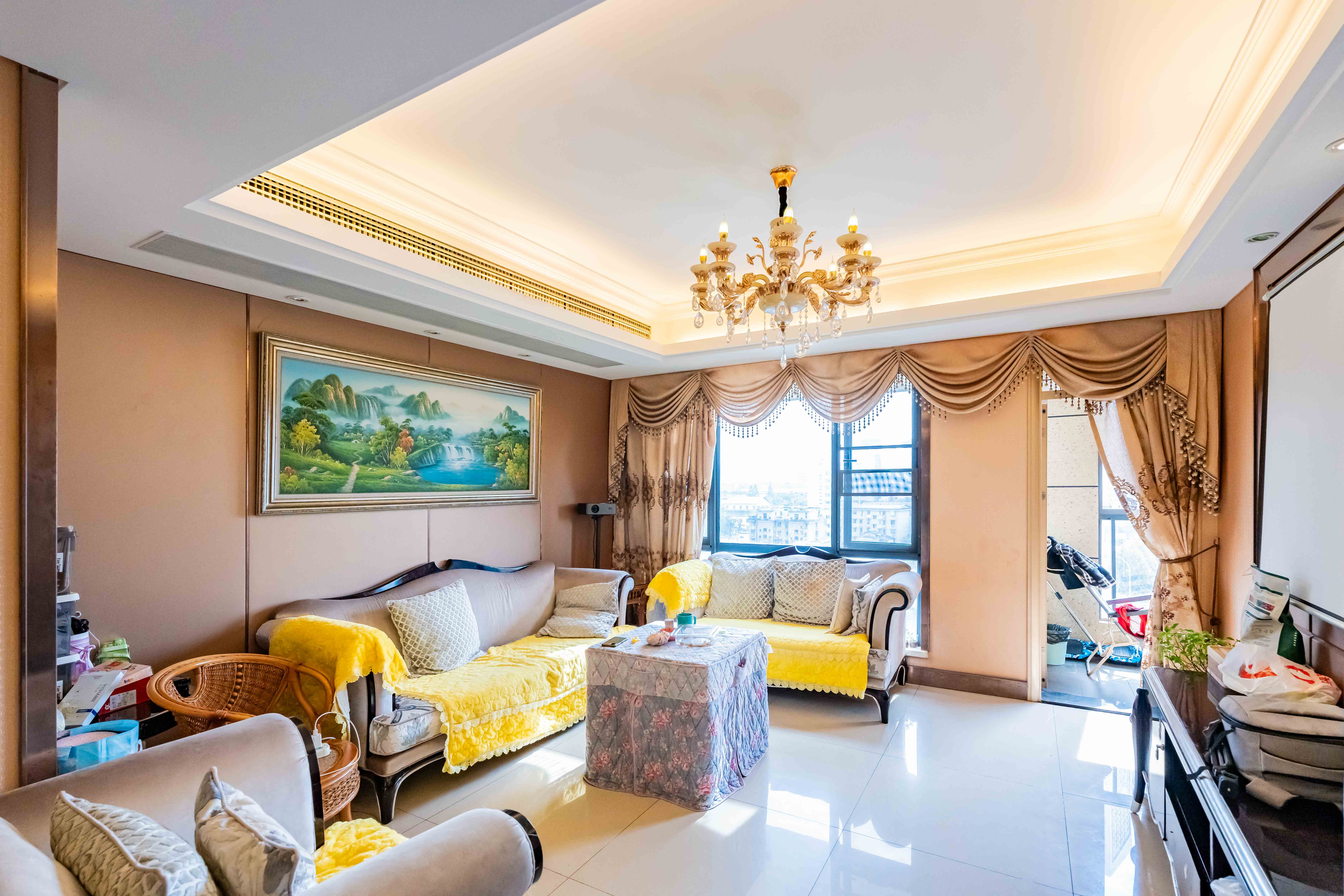 复地崑玉国际一期 3室2厅2卫 239.9万 复地崑玉国际一期 3室2厅2卫 239.9万客厅