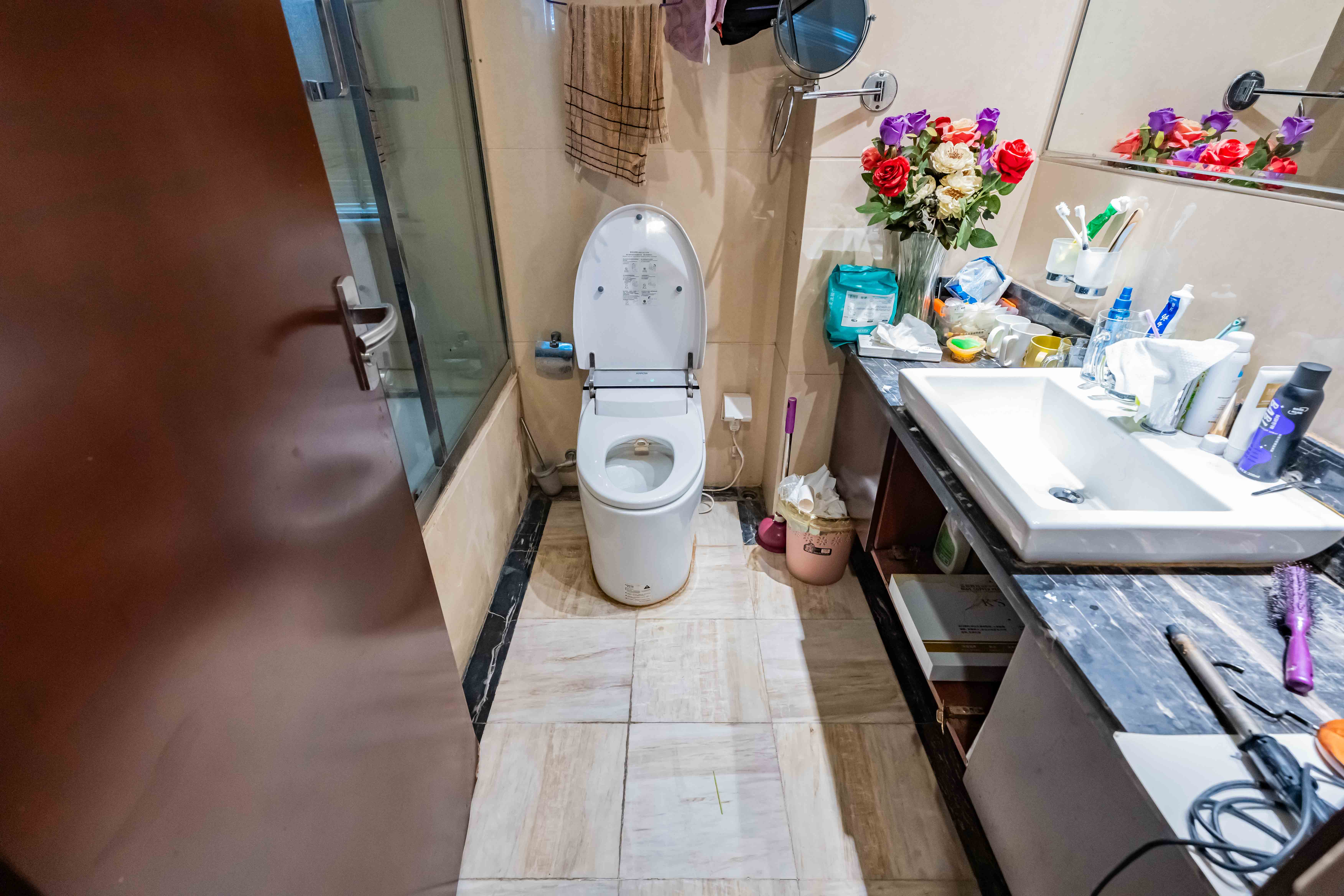 复地崑玉国际一期 3室2厅2卫 239.9万 复地崑玉国际一期 3室2厅2卫 239.9万卫生间