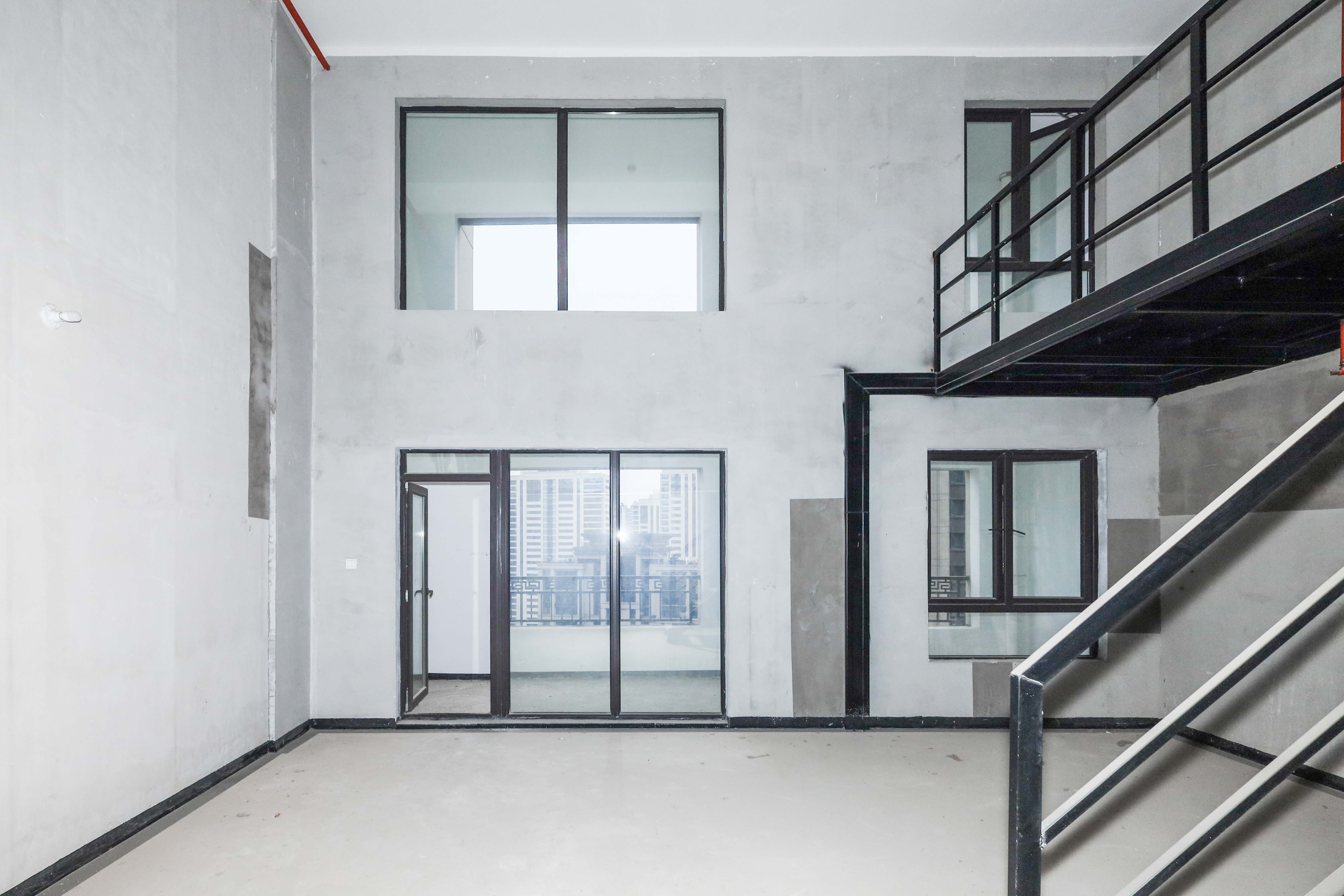 建发央著  4室2厅2卫   260.00万