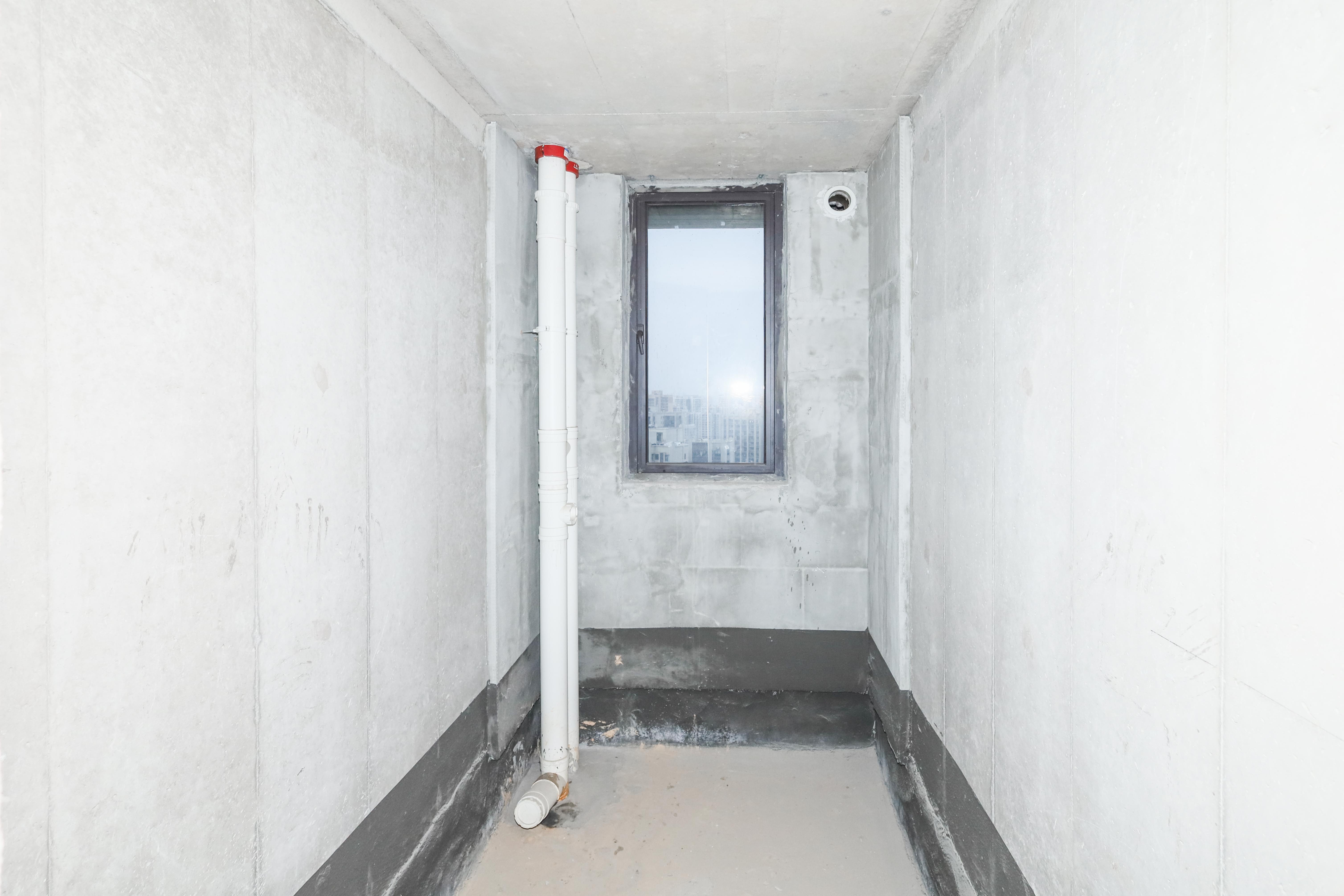 建发央著  4室2厅2卫   260.00万卫生间