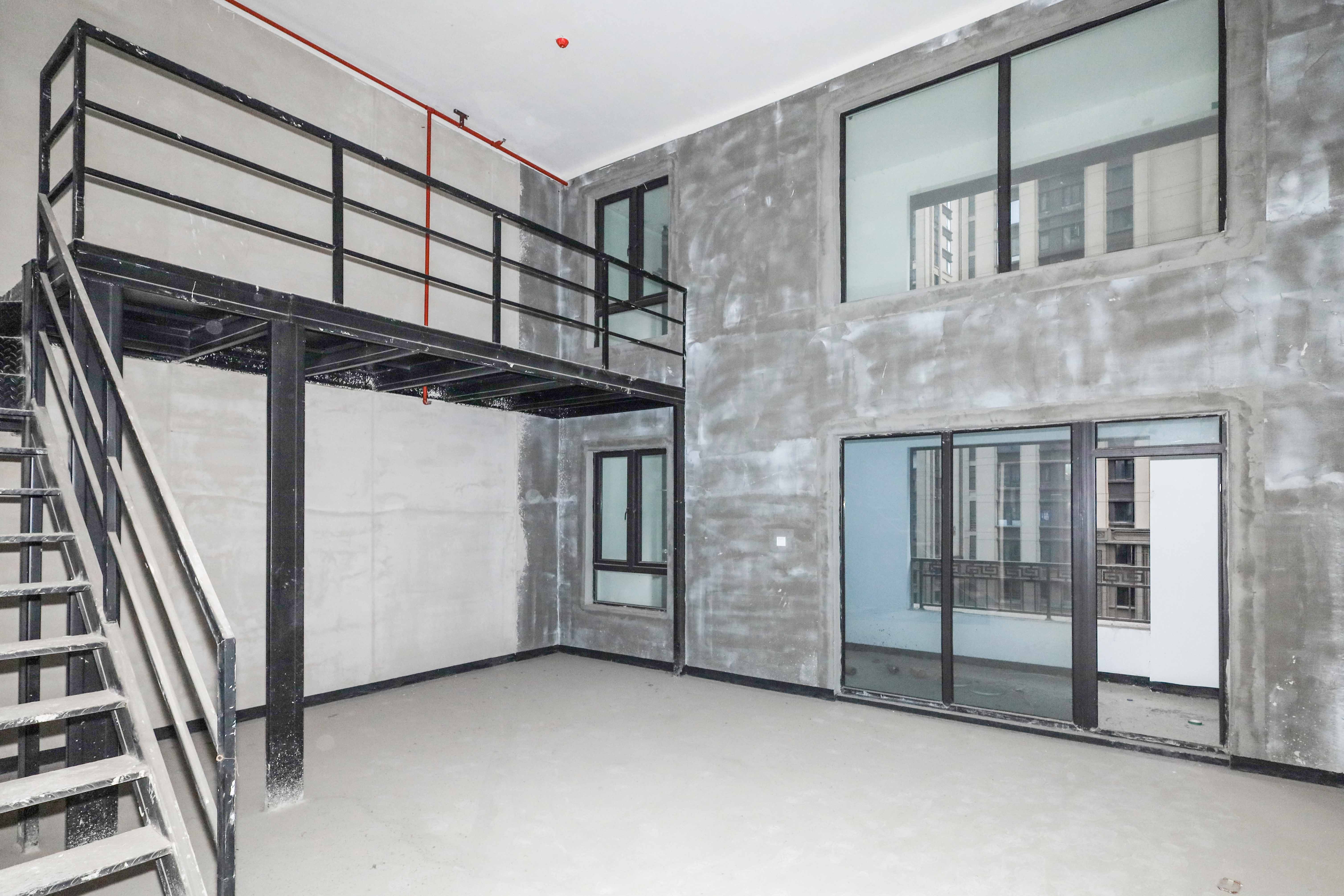 建发央著  4室2厅2卫   278.00万客厅