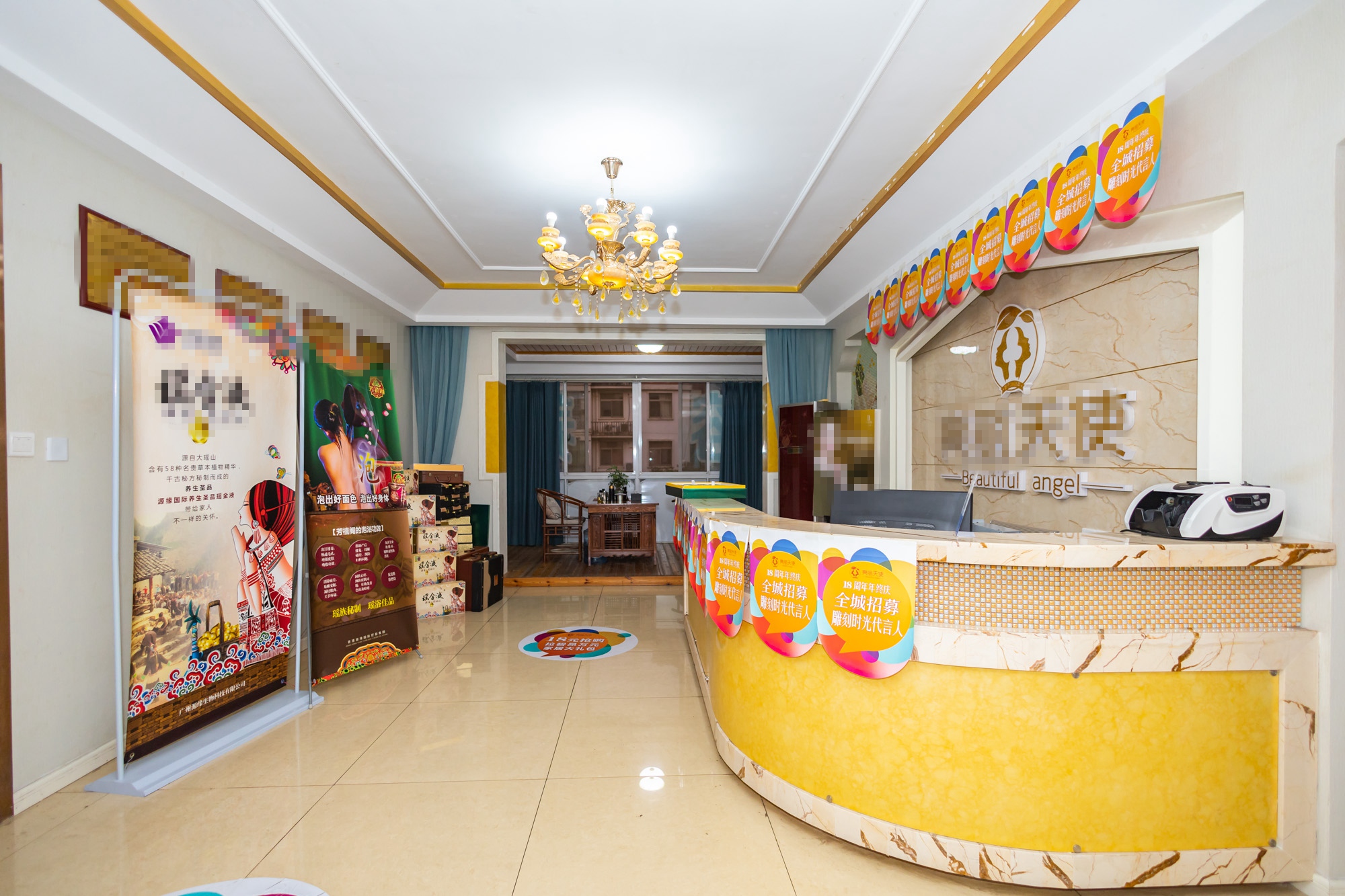 碧桂园威尼斯城 5室2厅1卫 92.0万 碧桂园威尼斯城 5室2厅1卫 92.0万客厅