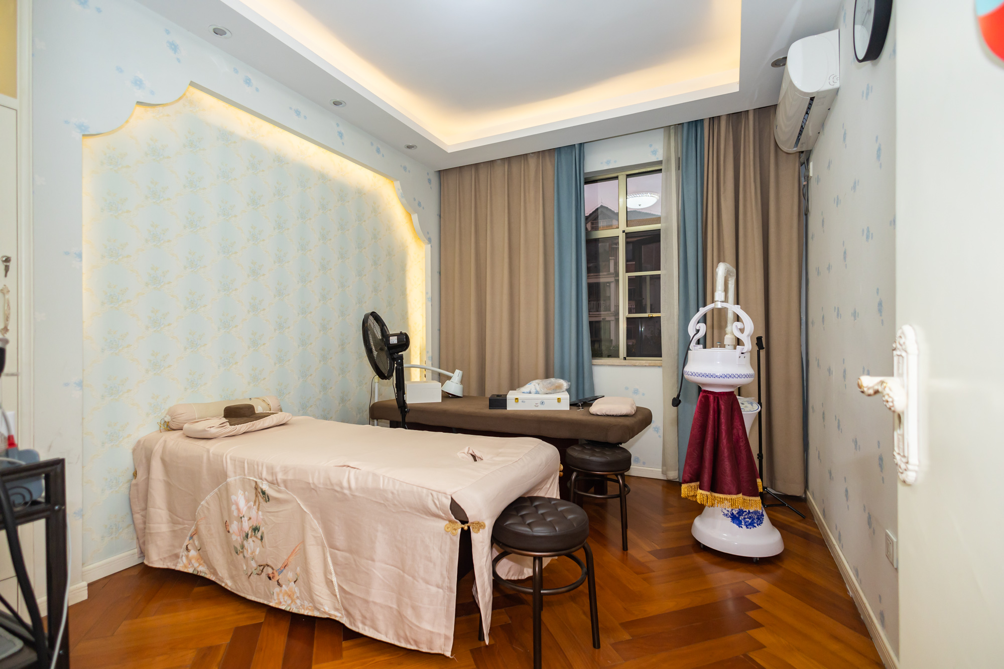 碧桂园威尼斯城  5室2厅1卫    92.0万卧室