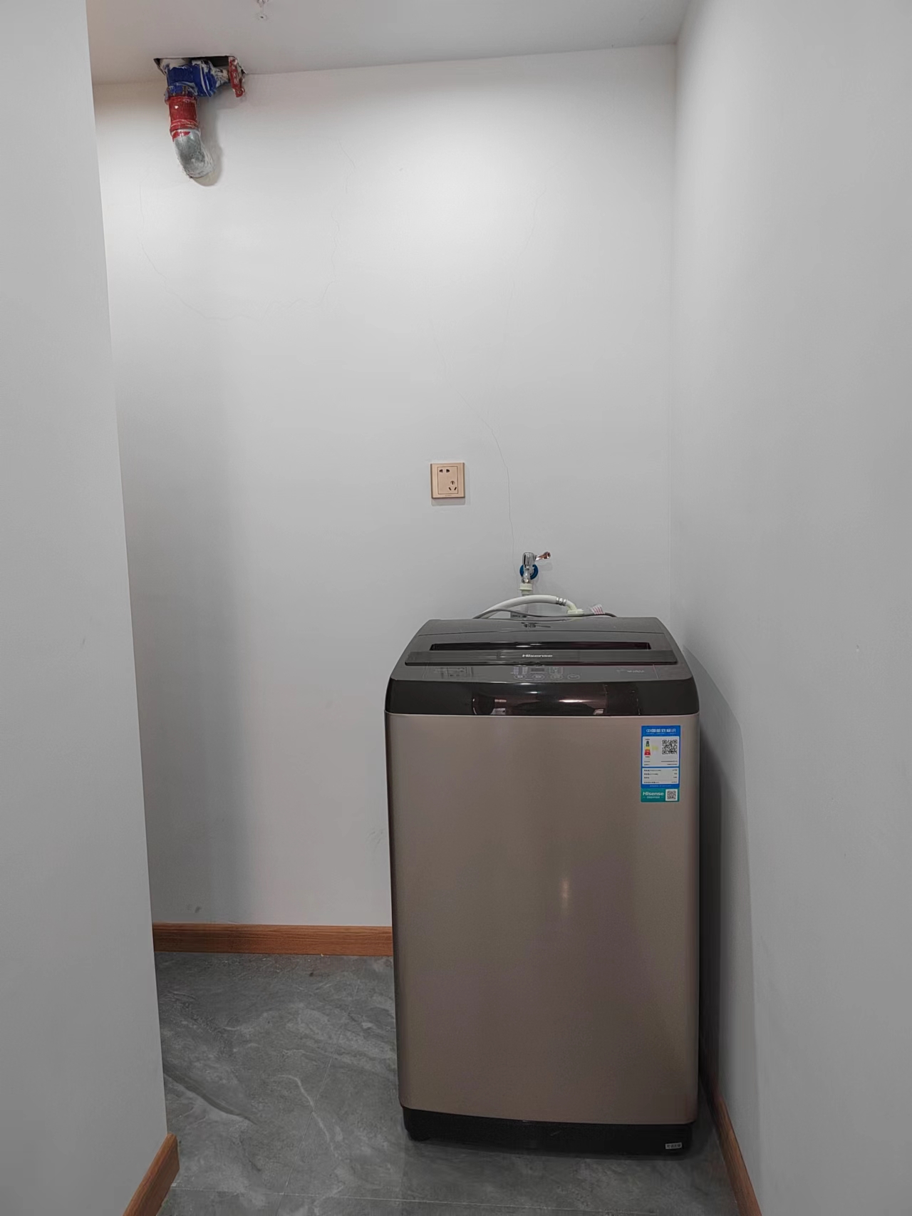 恒大滨河左岸  1室1厅1卫   1500.00元/月室内图