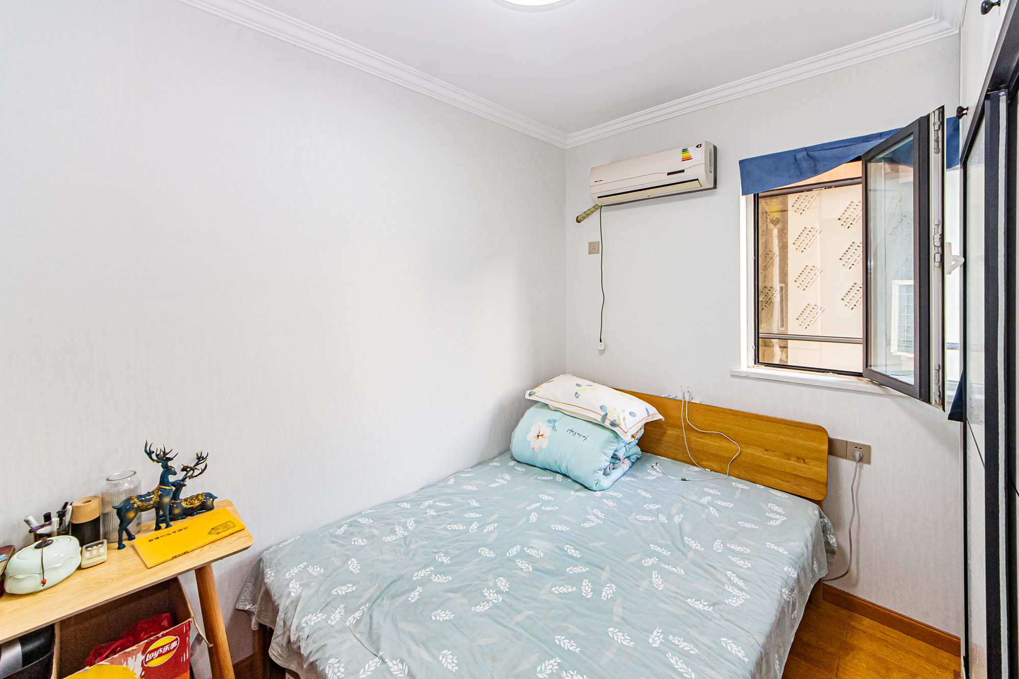 北辰三角洲E4区  3室2厅1卫    173.0万卧室