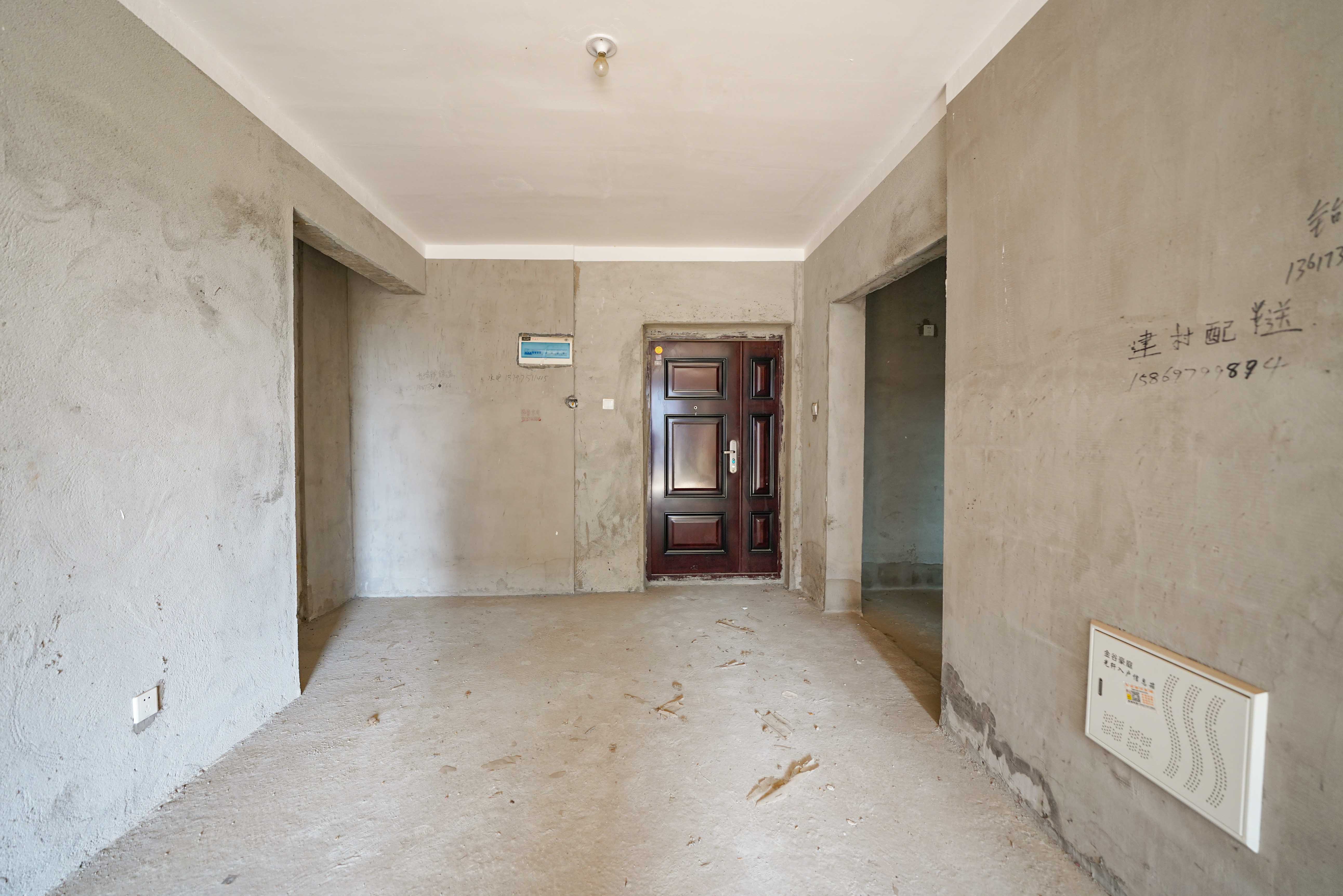 金谷豪庭 2室2厅1卫 48.0万 金谷豪庭 2室2厅1卫 48.0万客厅