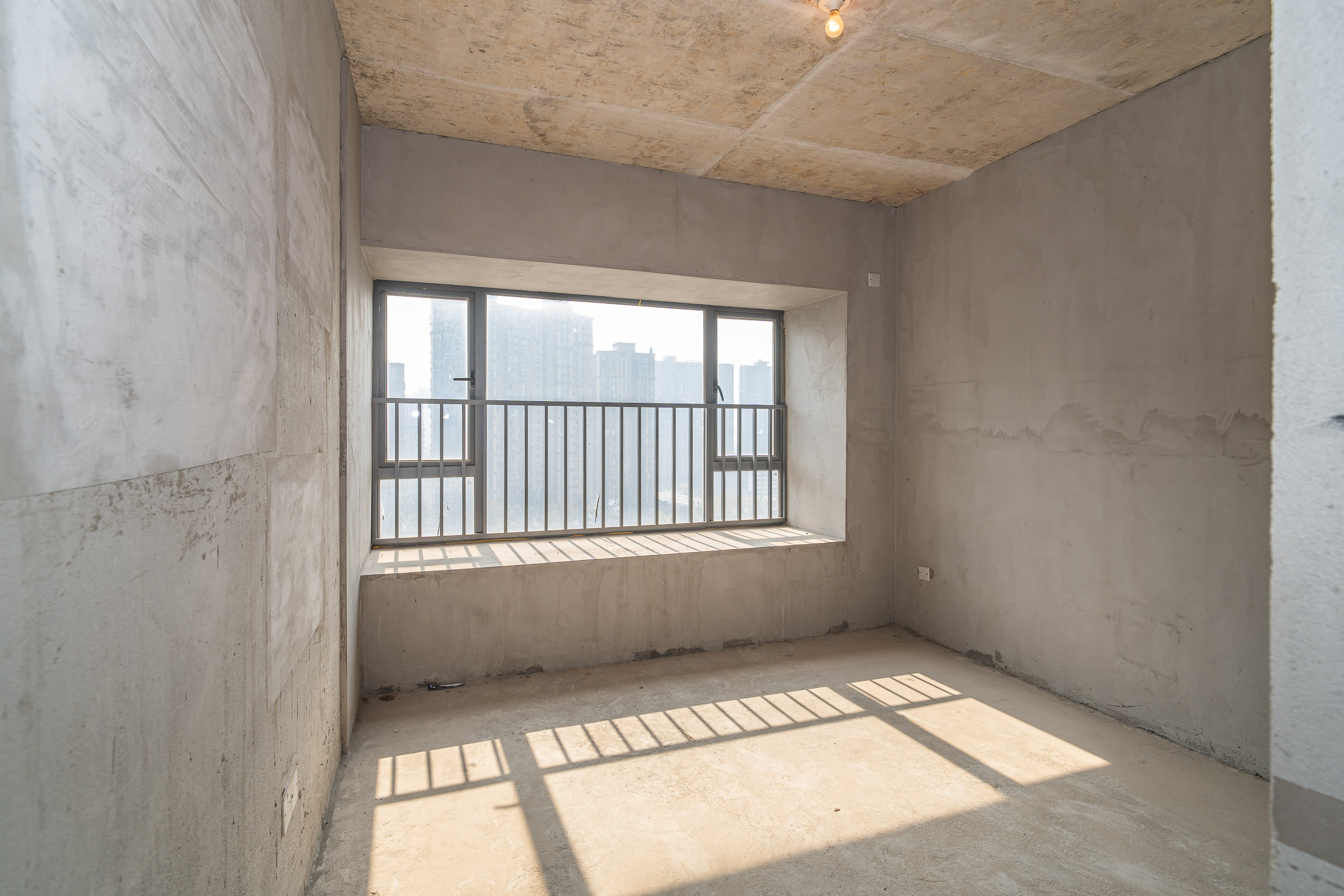 南山十里天池 4室2厅2卫 97.0万 南山十里天池 4室2厅2卫 97.0万卧室