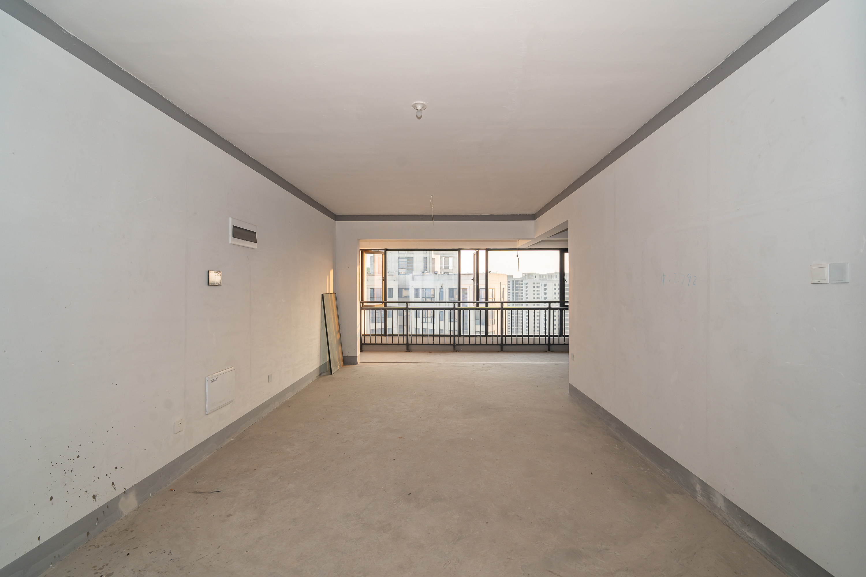 建投象山国际  3室2厅2卫    145.0万客厅