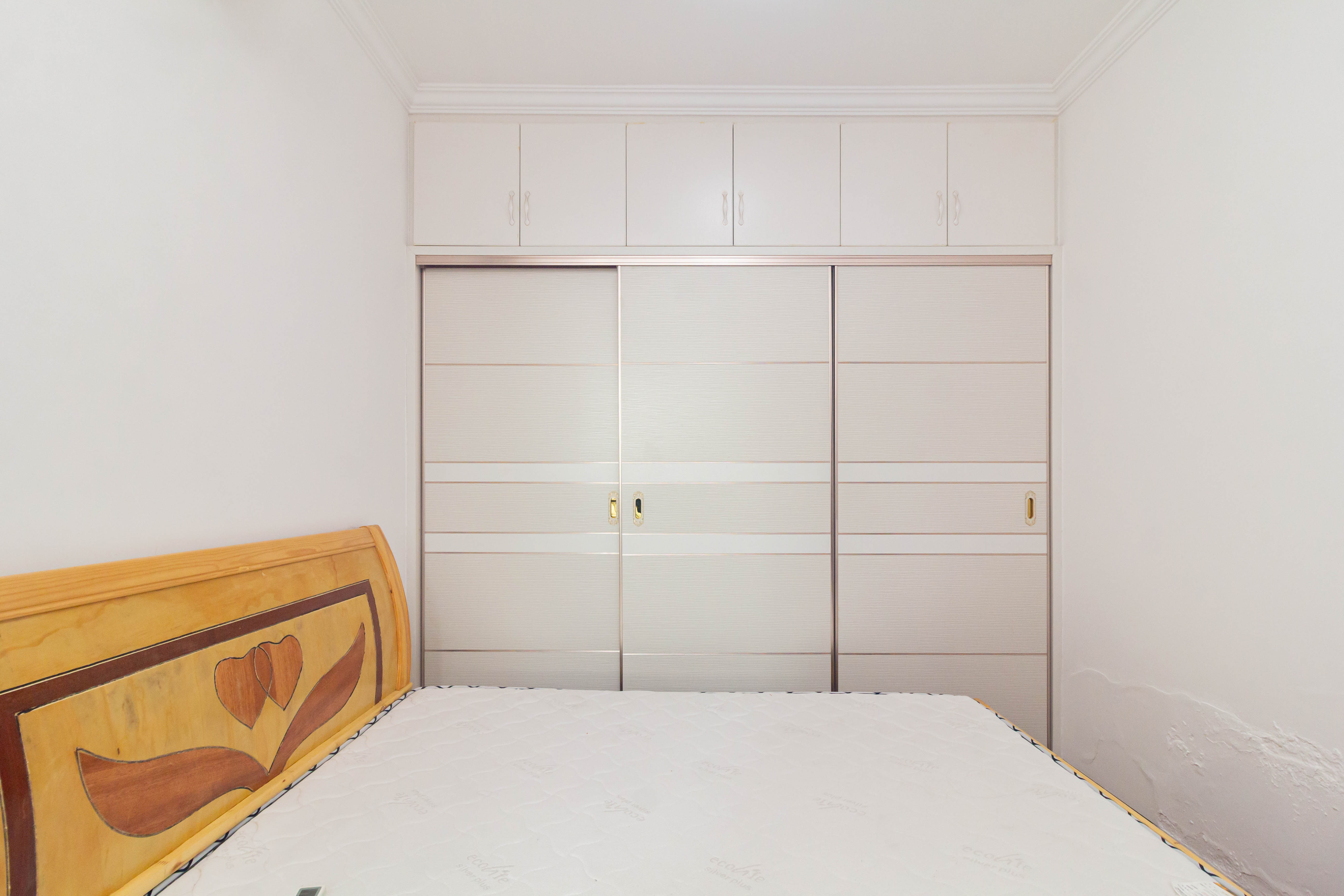 辉宏橄榄城 2室2厅1卫 41.8万 辉宏橄榄城 2室2厅1卫 41.8万卧室