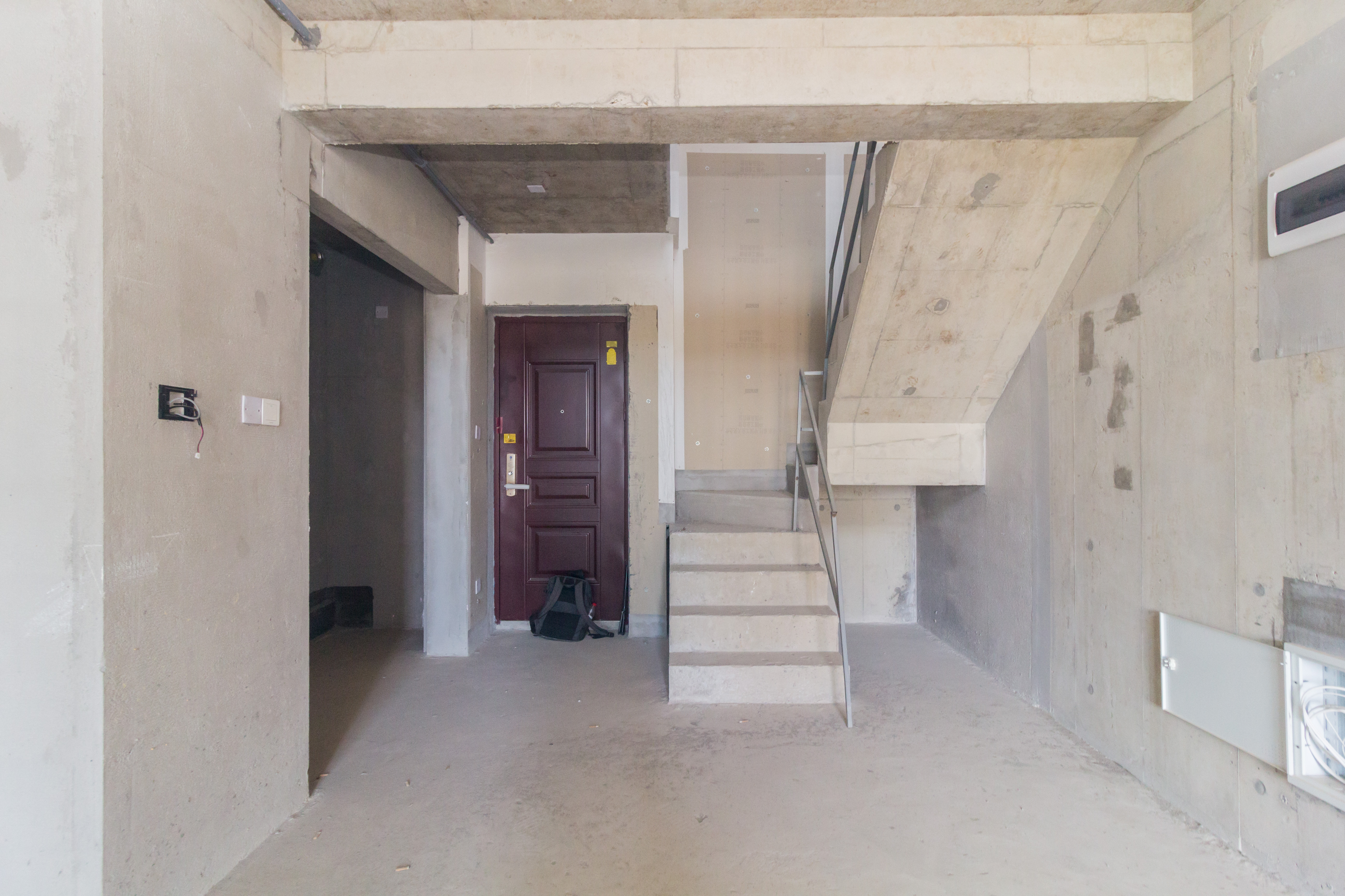 龙湖碧桂园天宸原著 4室2厅2卫 138.0万 龙湖碧桂园天宸原著 4室2厅2卫 138.0万客厅