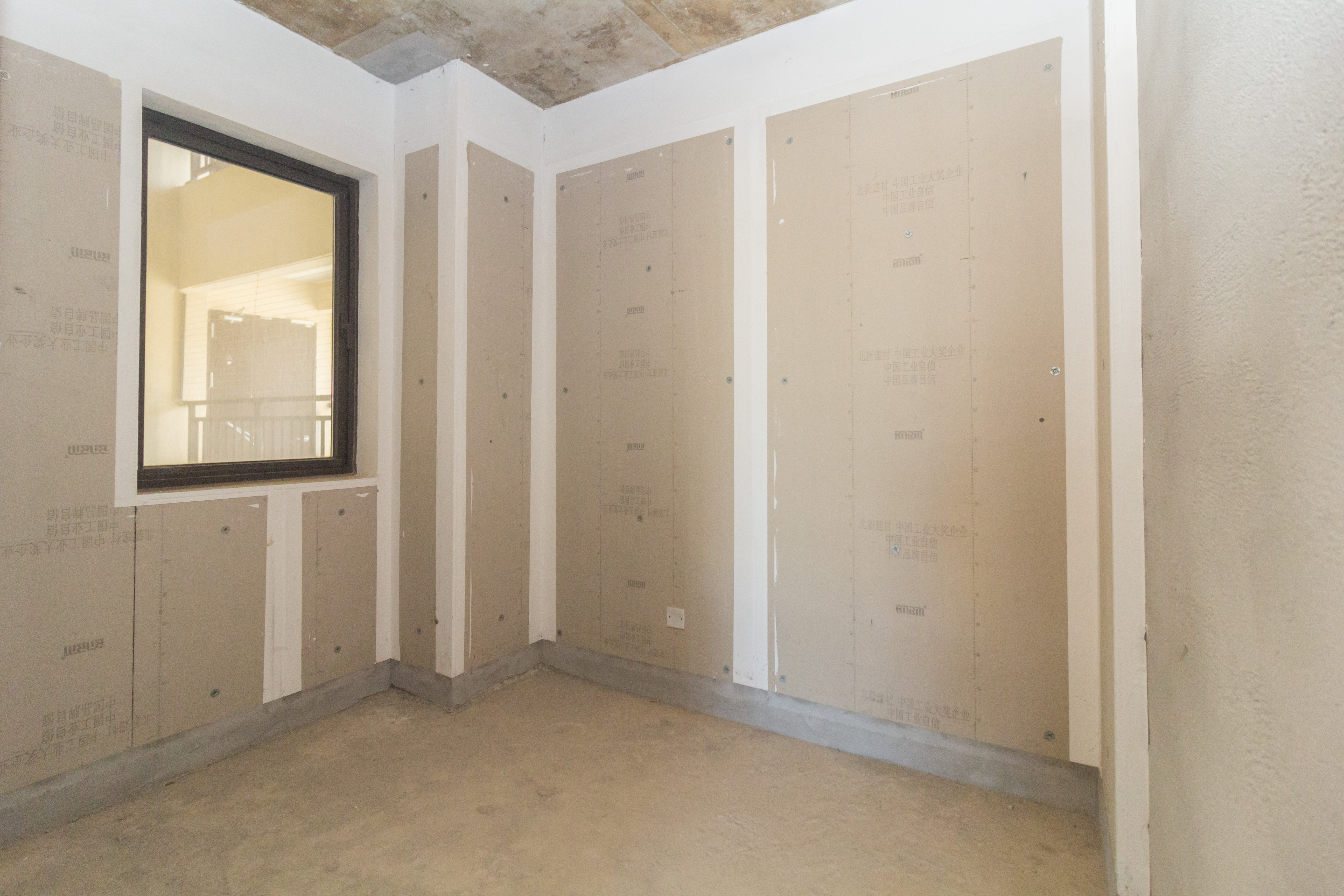 龙湖碧桂园天宸原著 4室2厅2卫 138.0万 龙湖碧桂园天宸原著 4室2厅2卫 138.0万其他