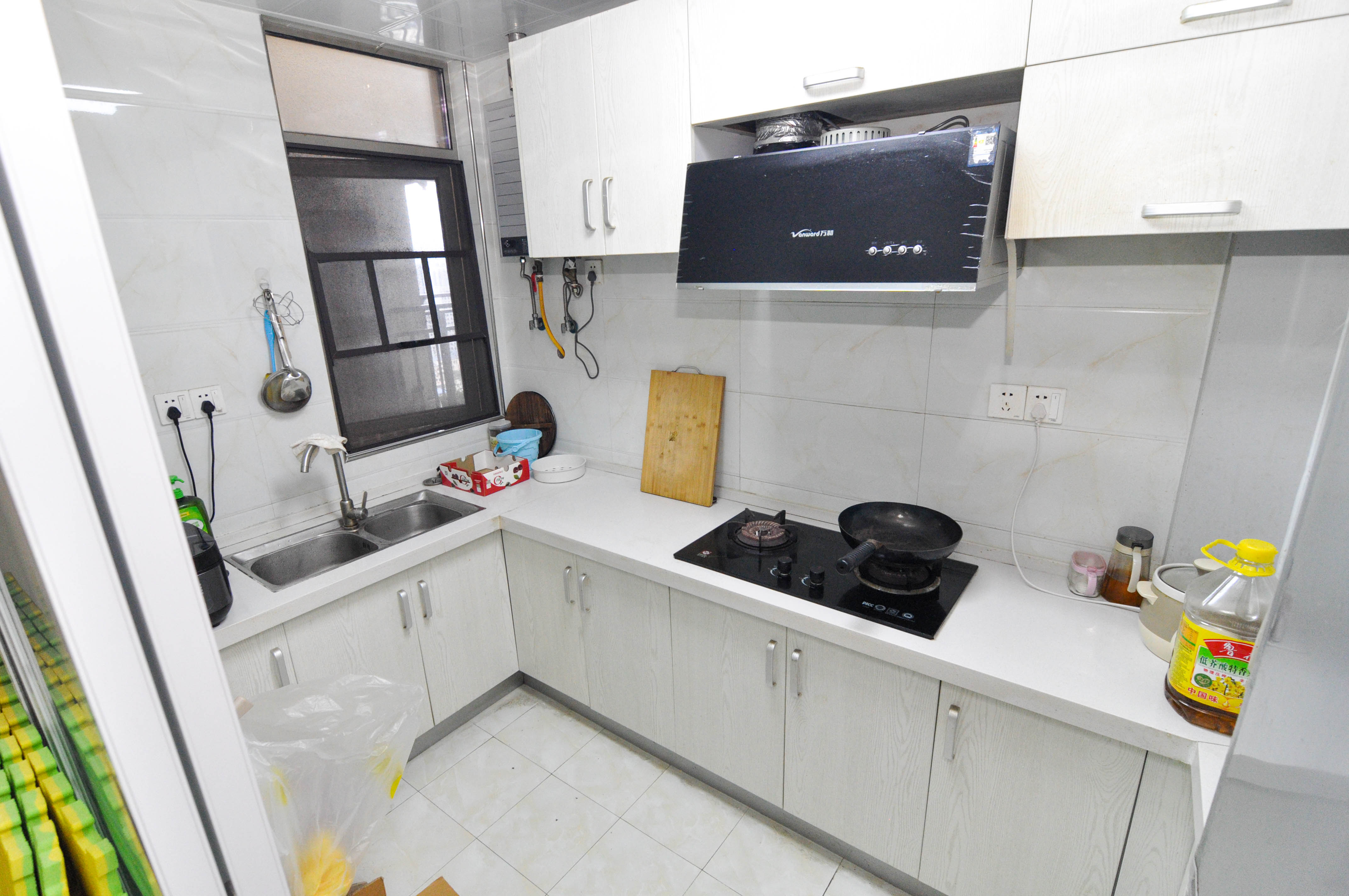 梅溪湖金茂悦（金悦雅苑）  3室2厅2卫    143.0万厨房