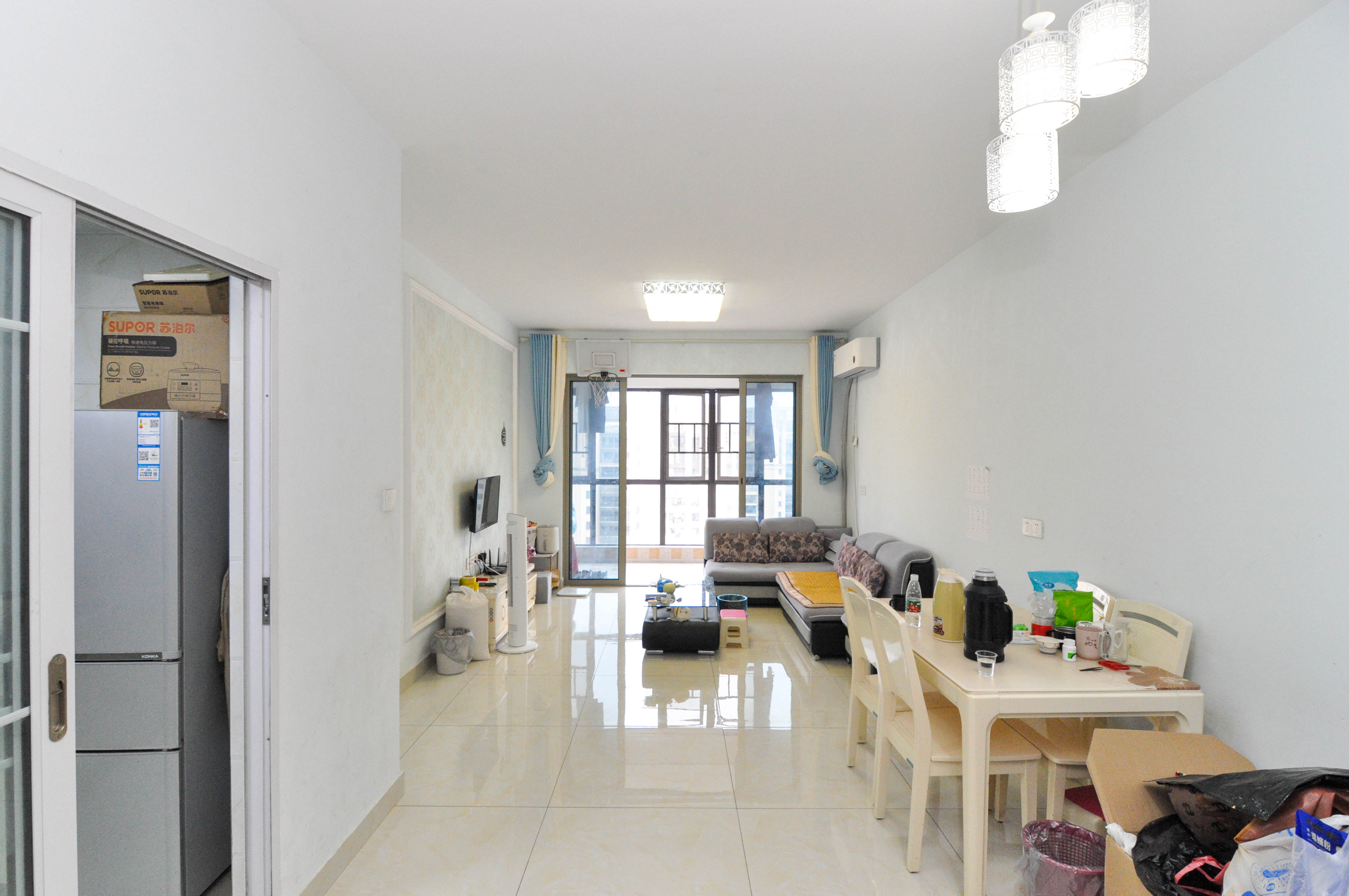 梅溪湖金茂悦(金悦雅苑)  3室2厅2卫    143.0万 梅溪湖金茂悦(金悦雅苑)  3室2厅2卫    143.0万客厅